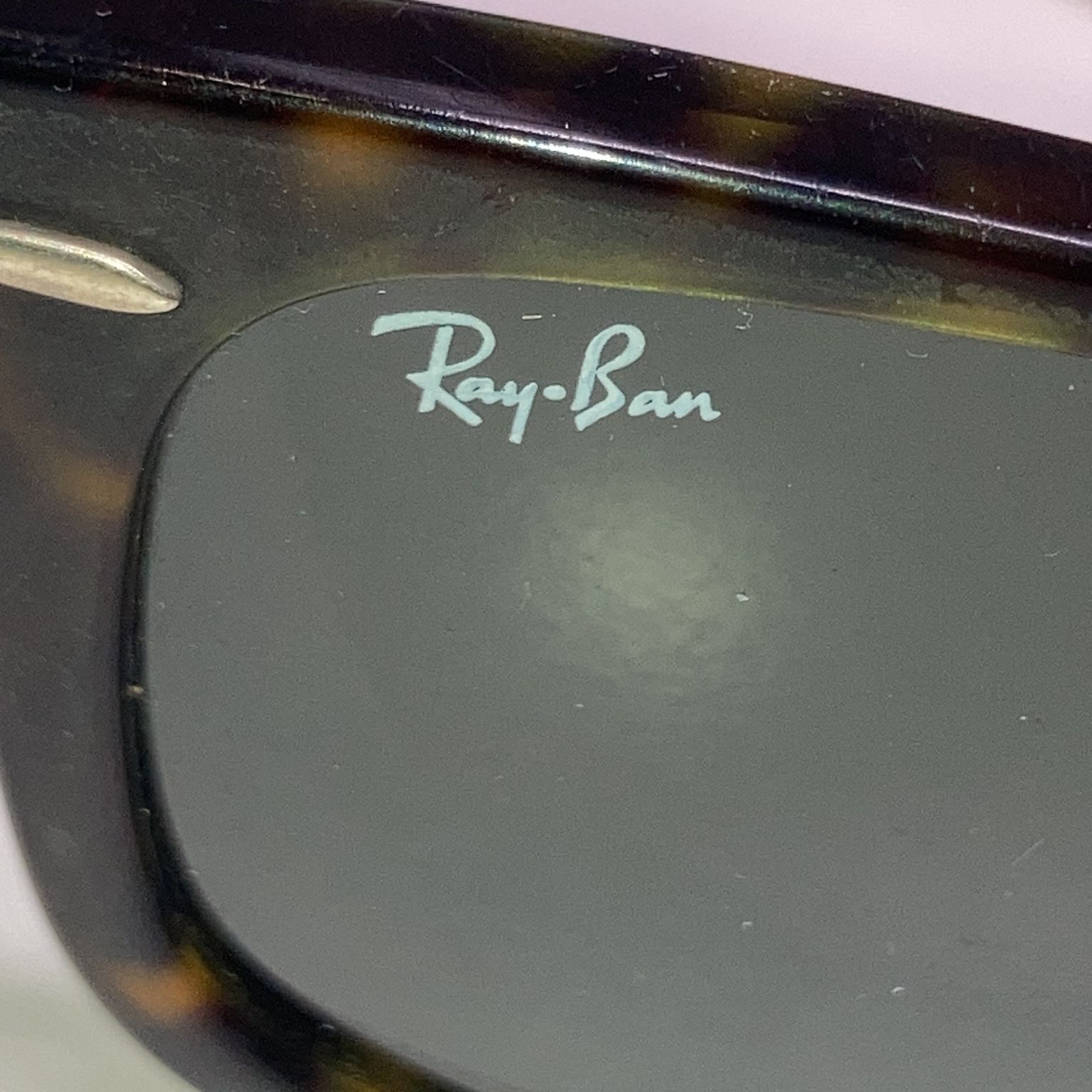 Ray-Ban