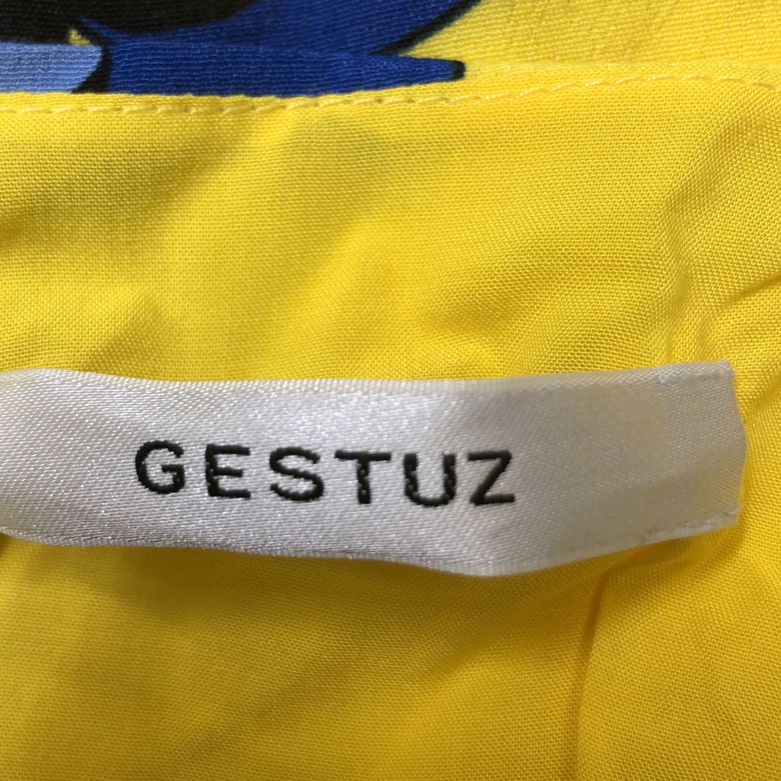 Gestuz