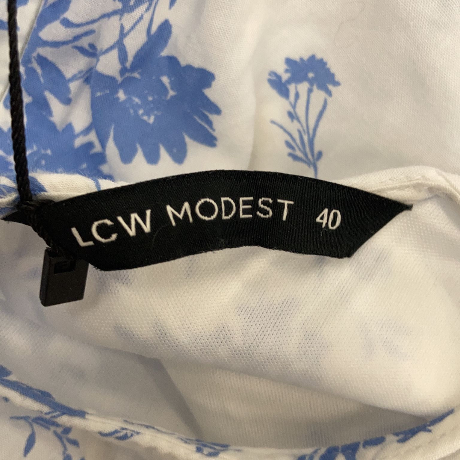 LCW Modest