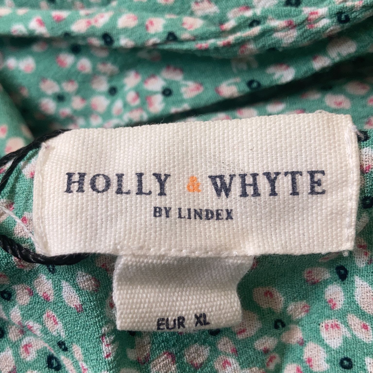 Holly  Whyte by Lindex