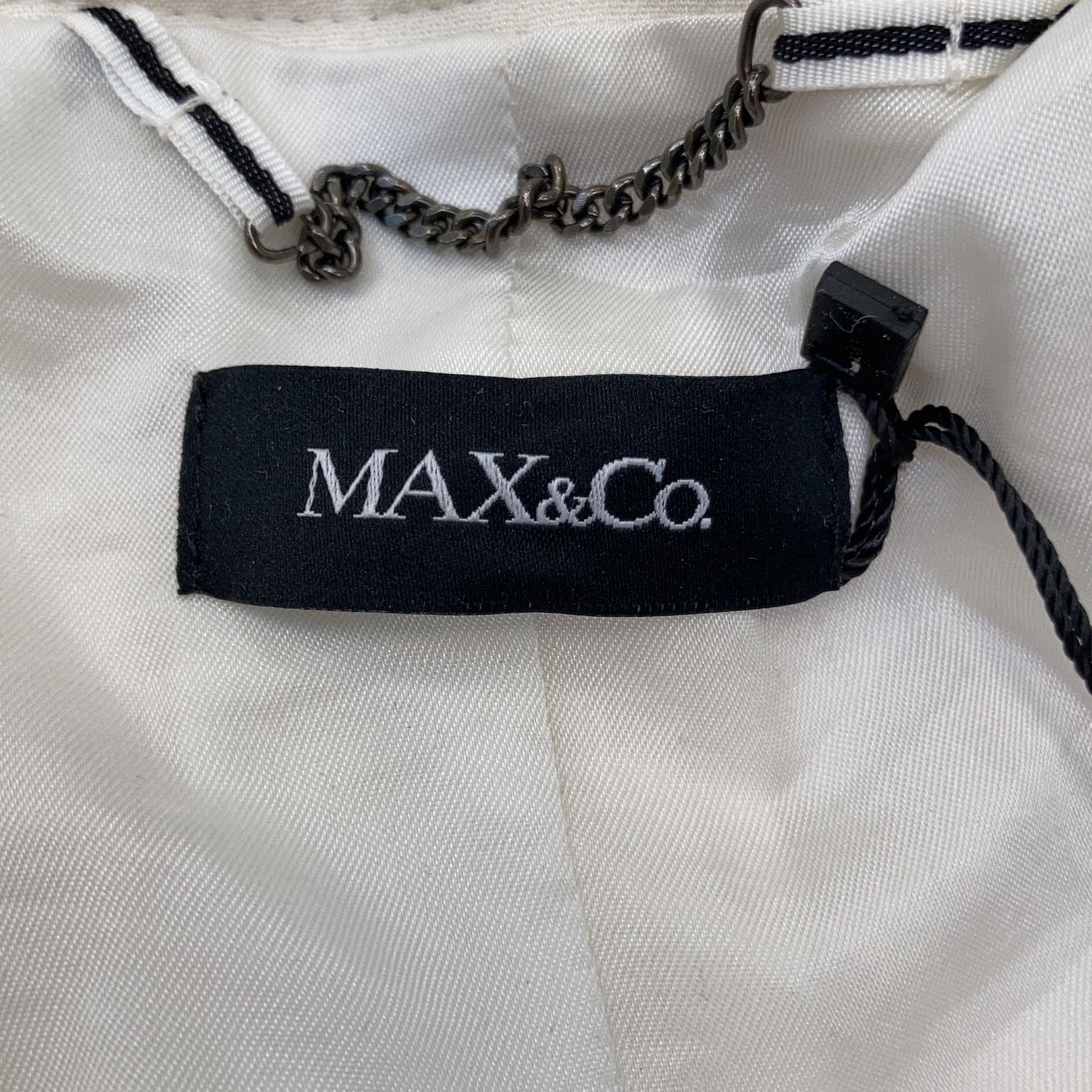 Max  Co