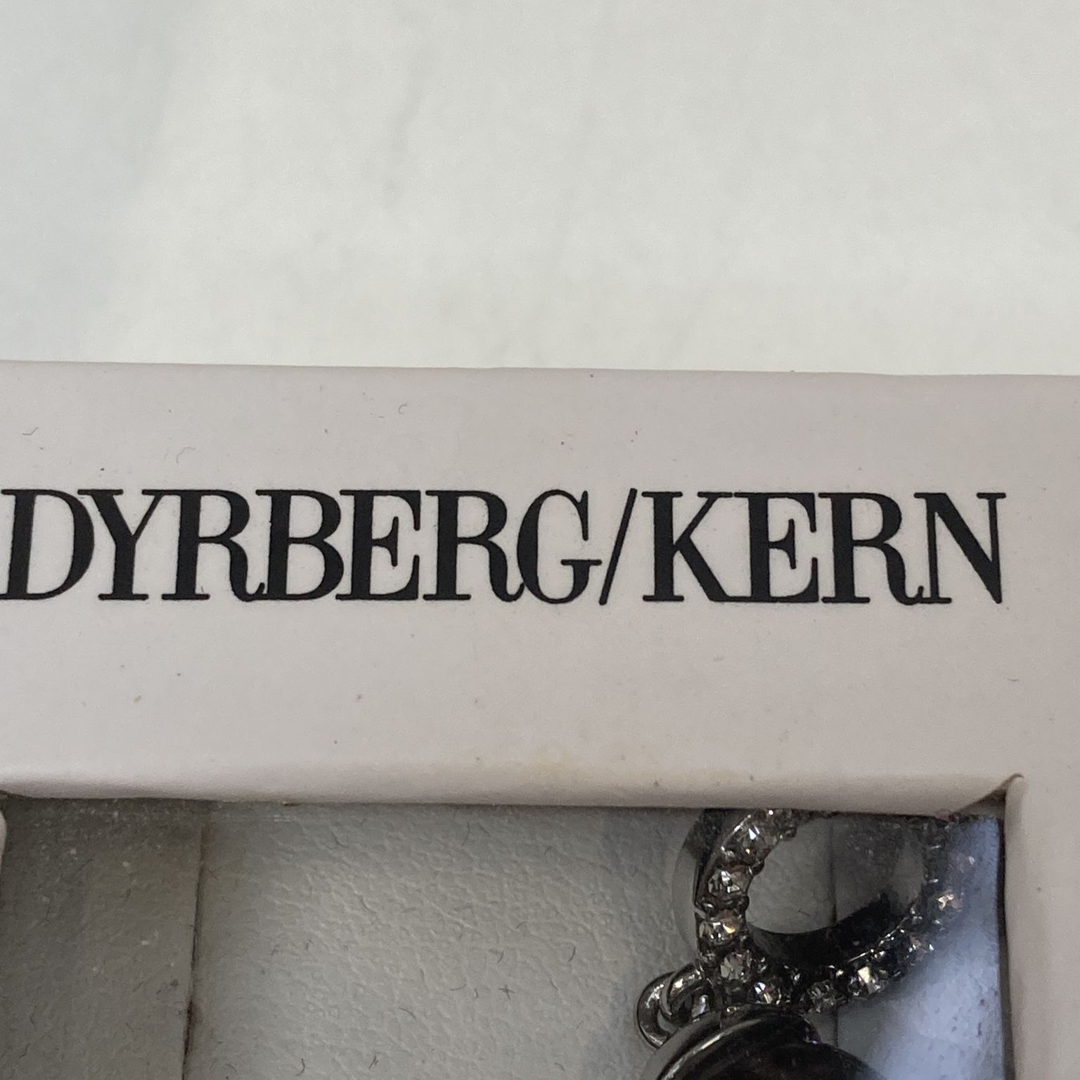 Dyrberg/Kern