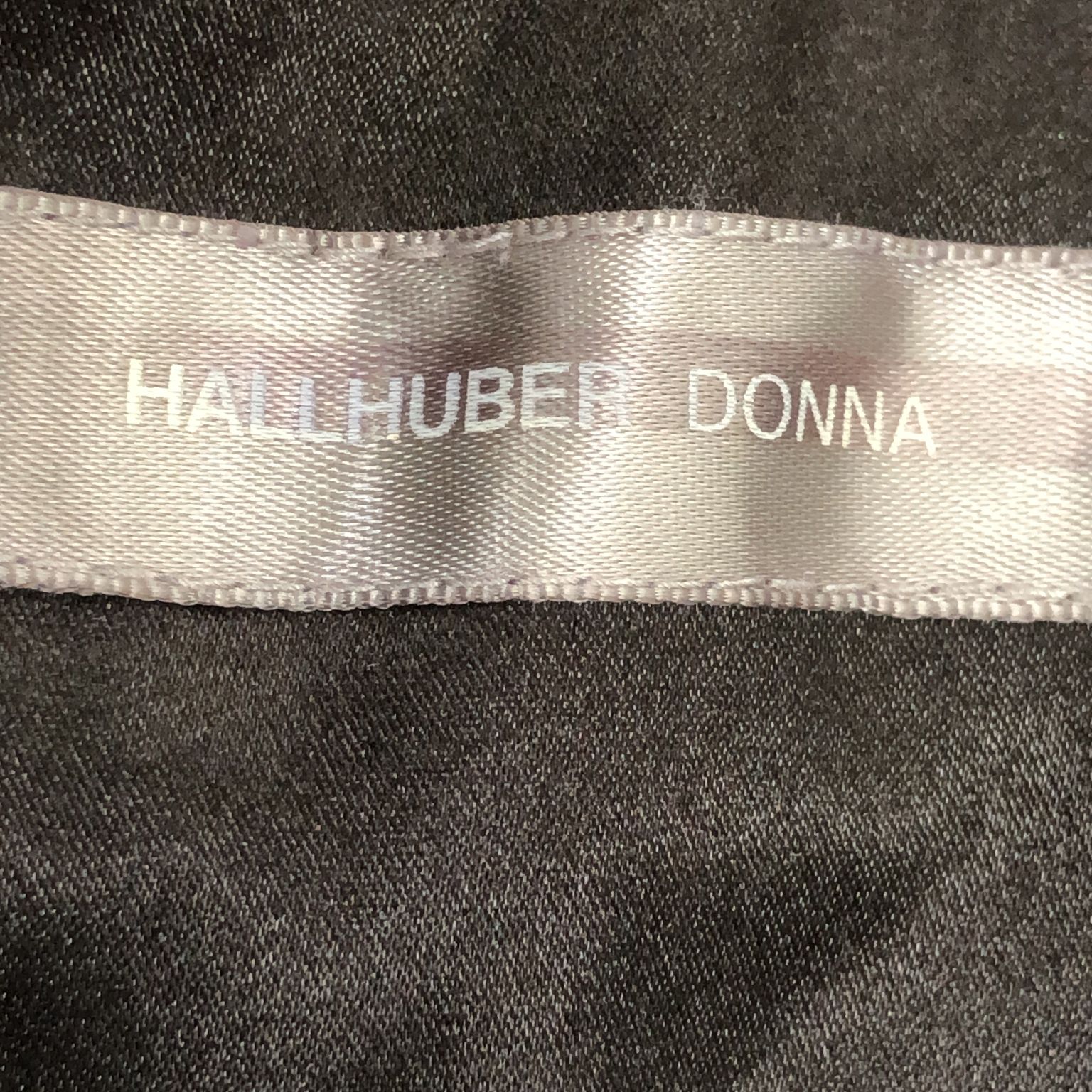 Hallhuber Donna