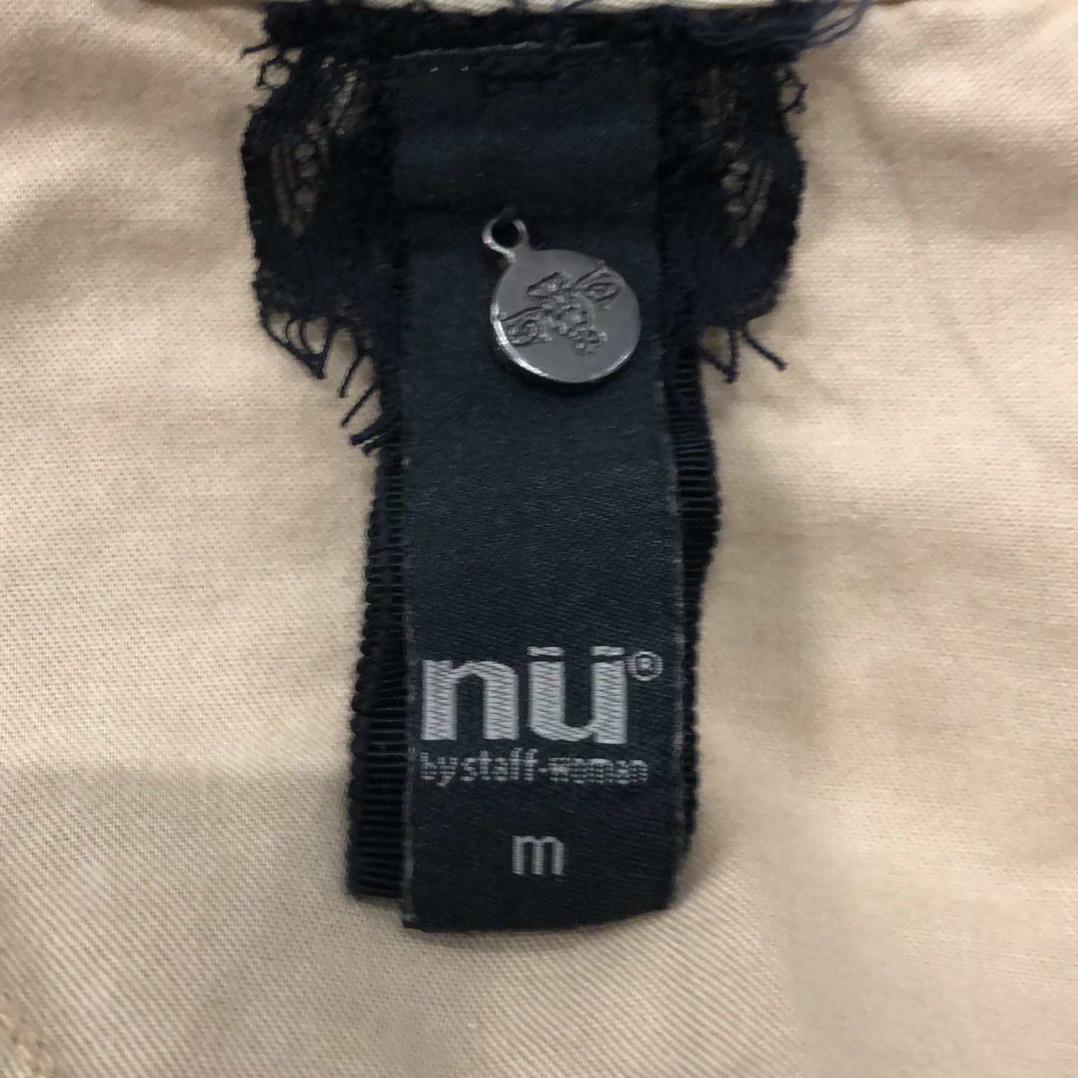 Nü by Staff-Woman