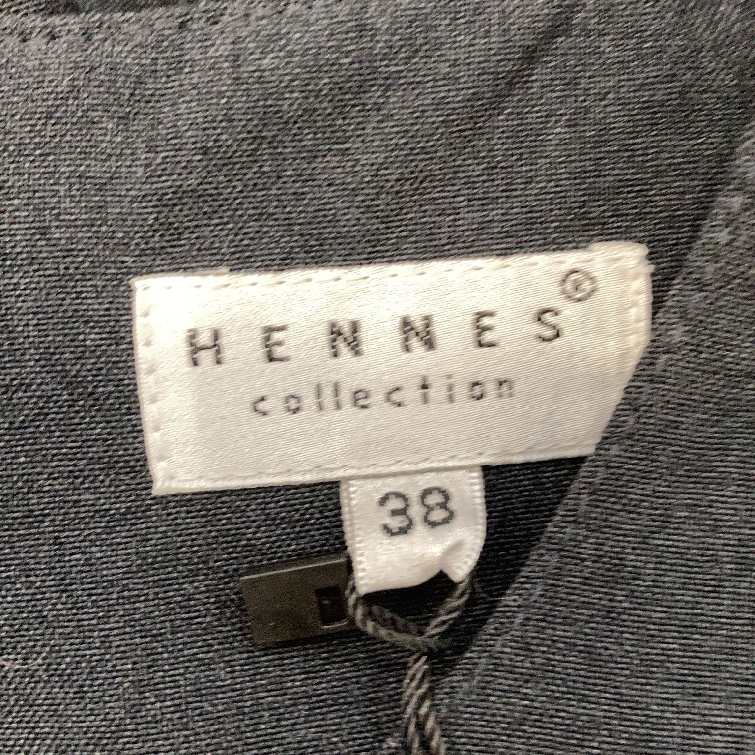 Hennes Collection