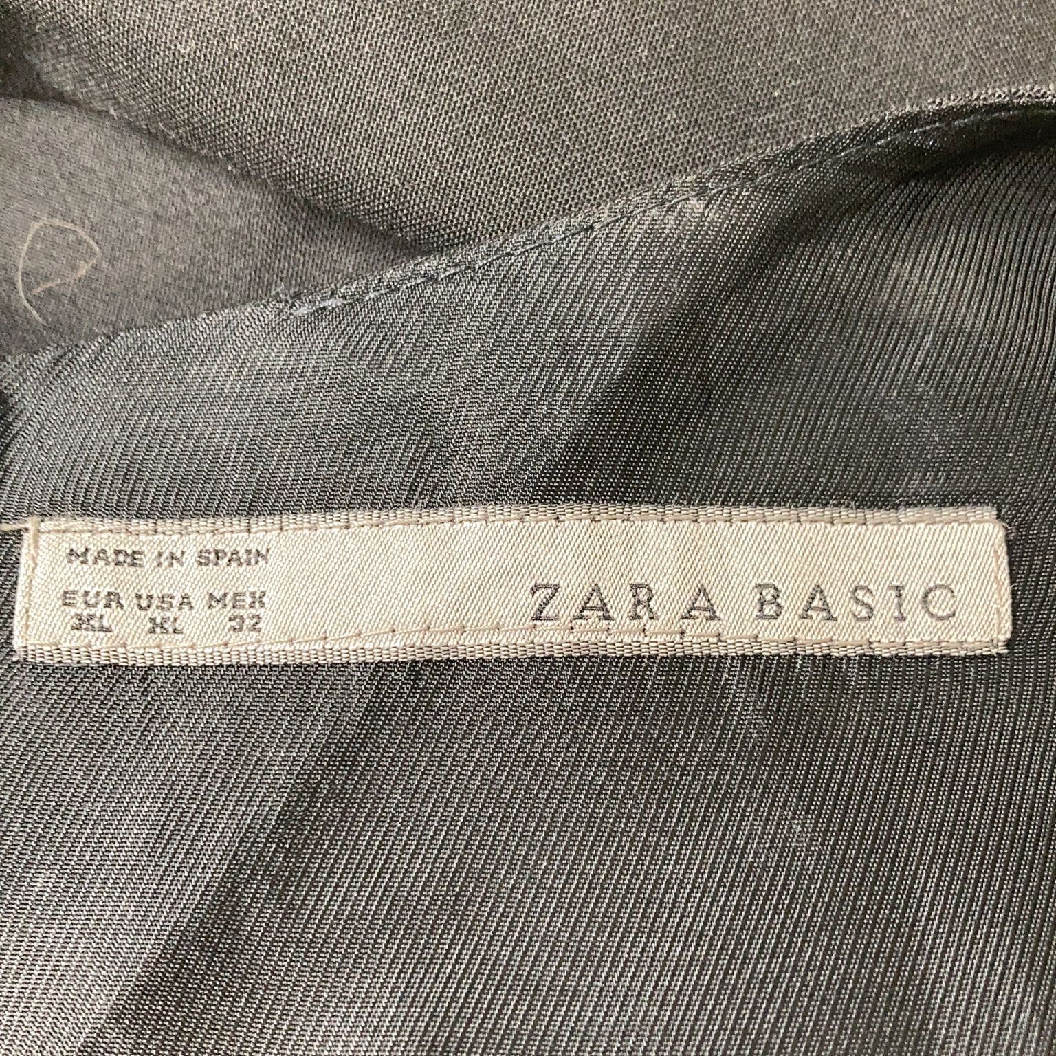 Zara Basic