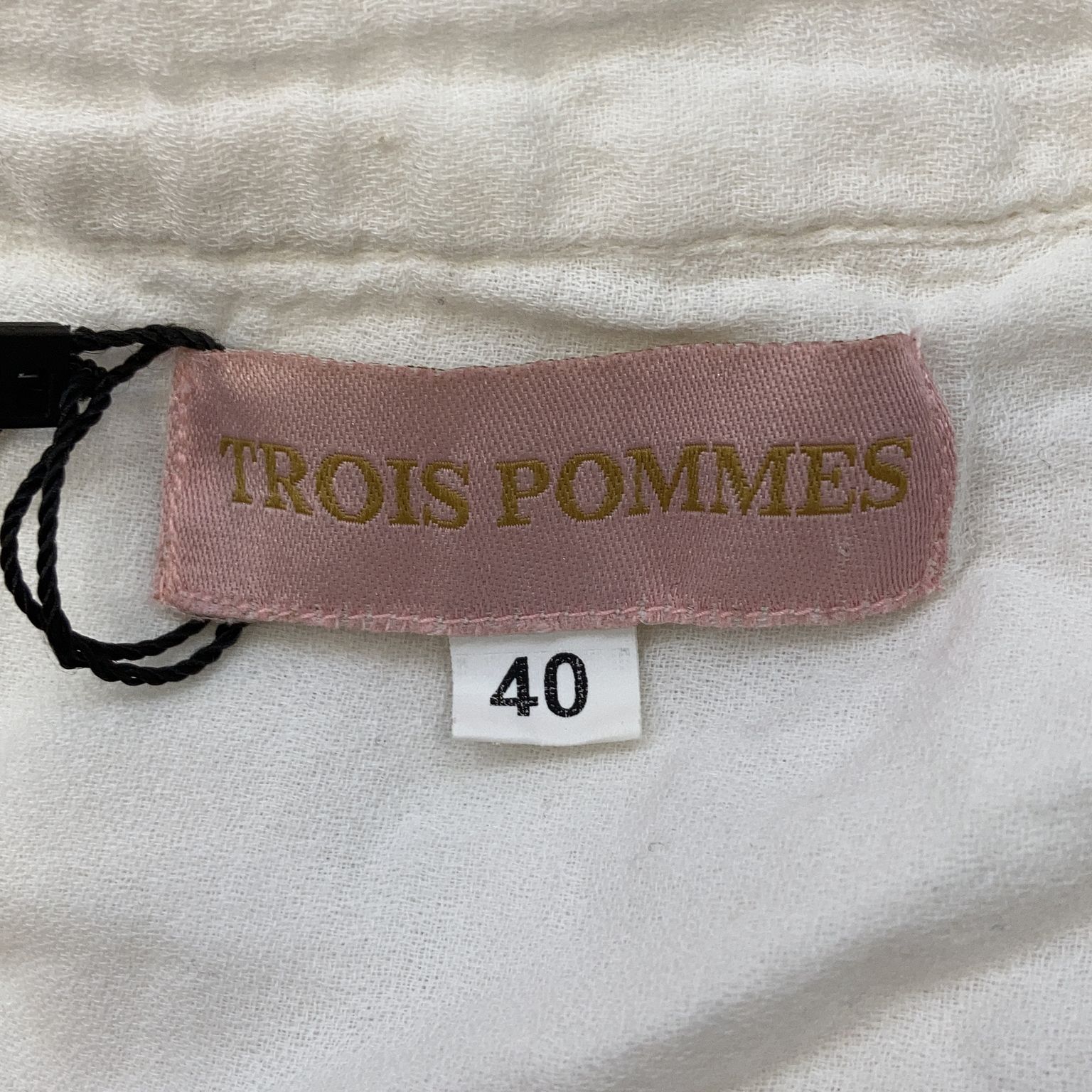 Trois Pommes