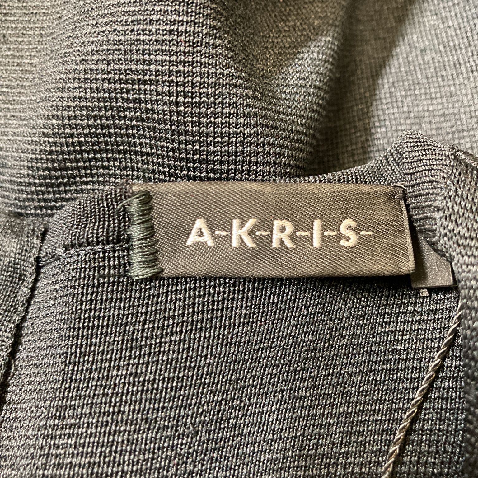 Akris