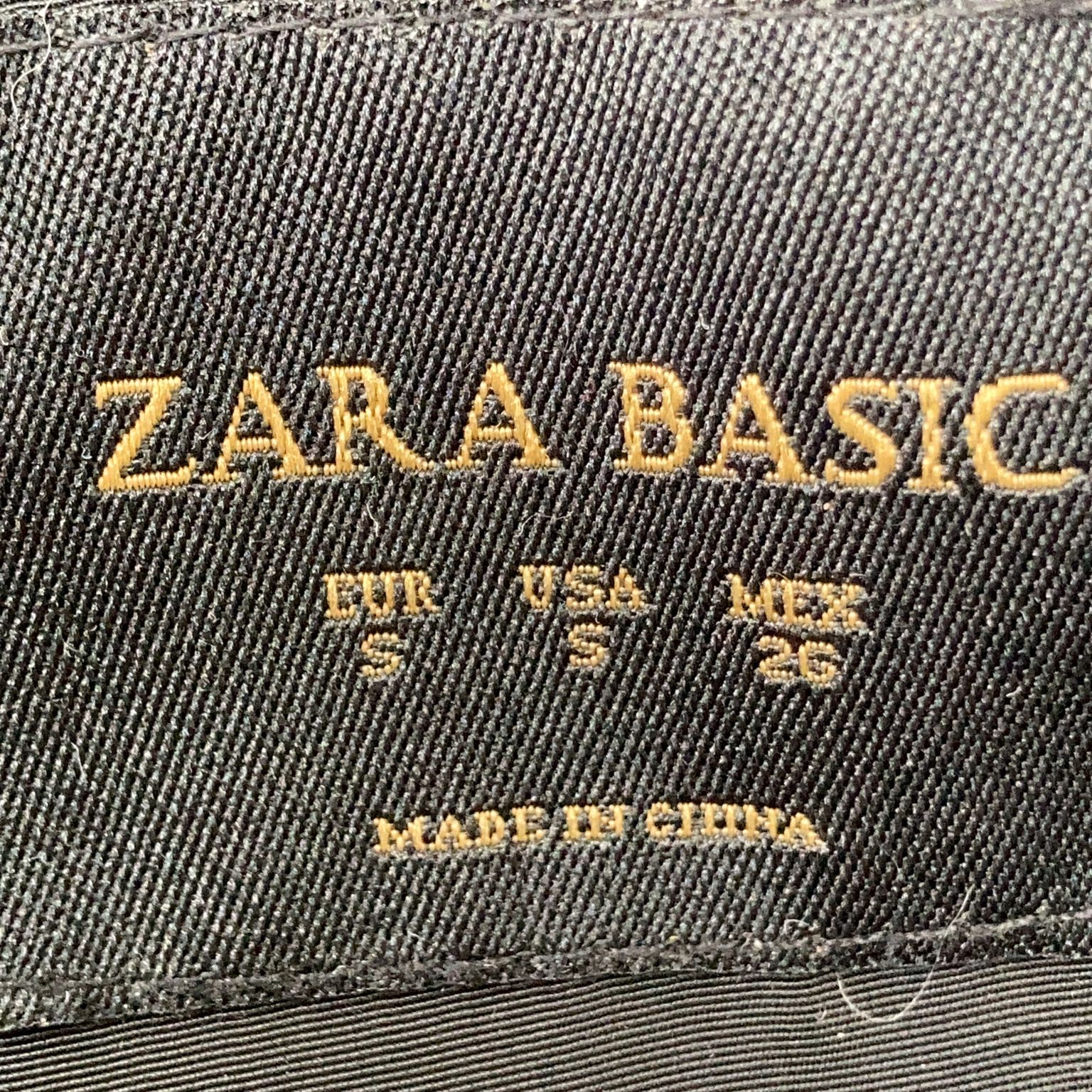 Zara Basic