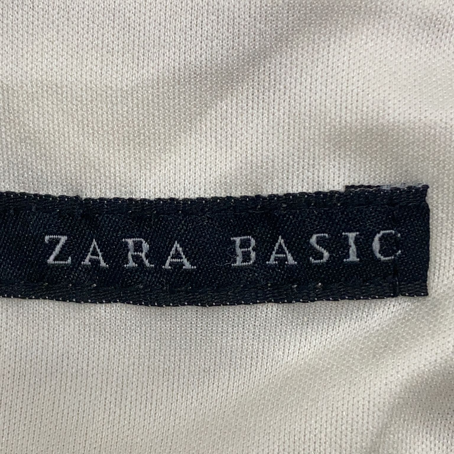 Zara Basic