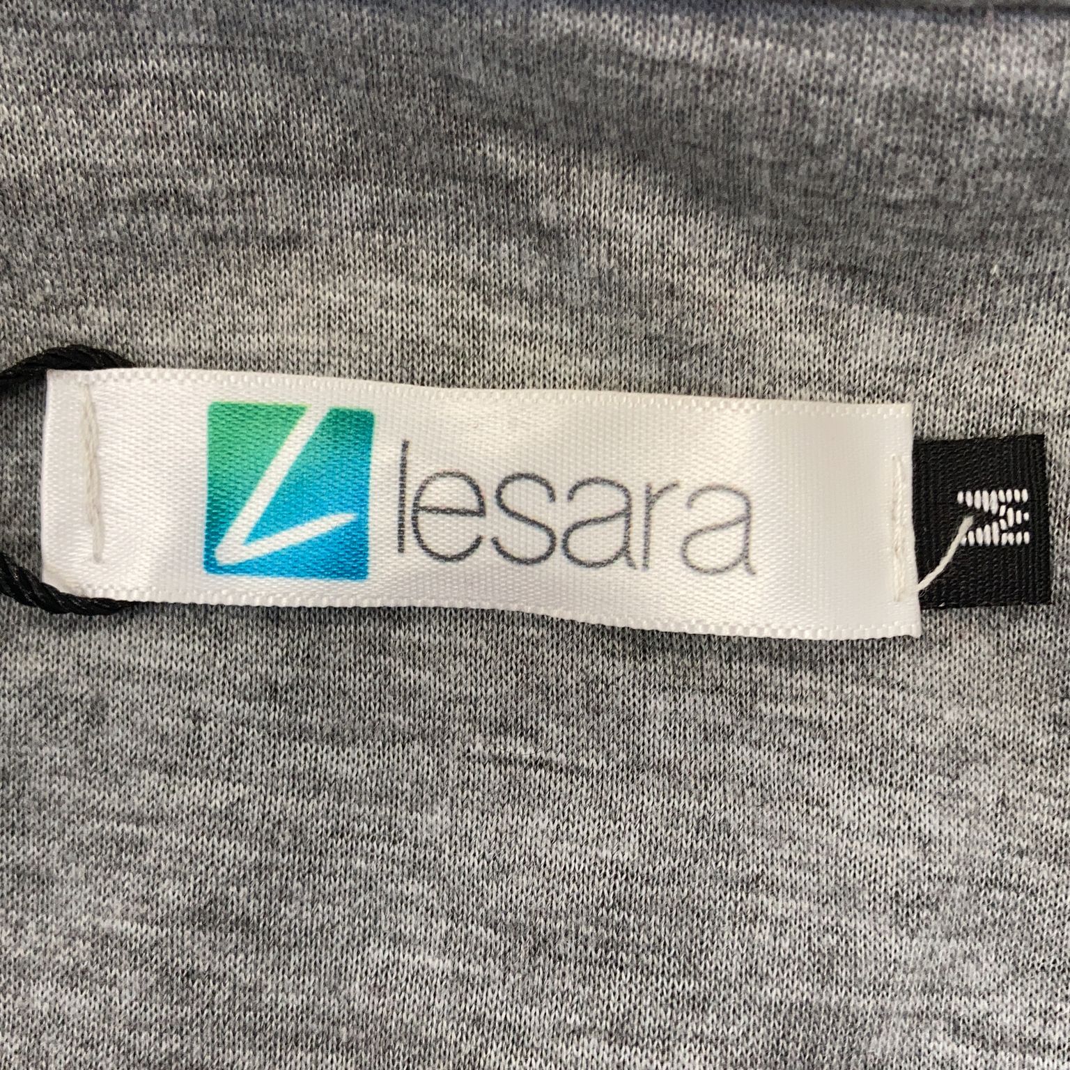 Lesara