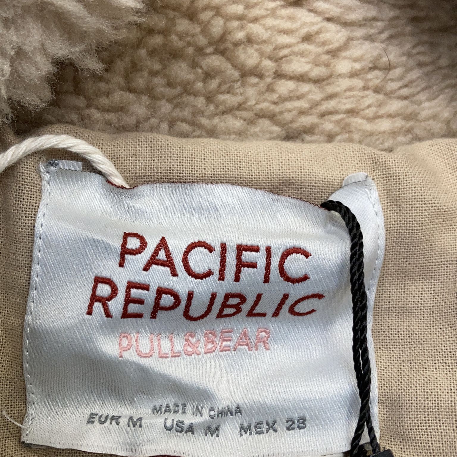 Pacific Republic Pull  Bear