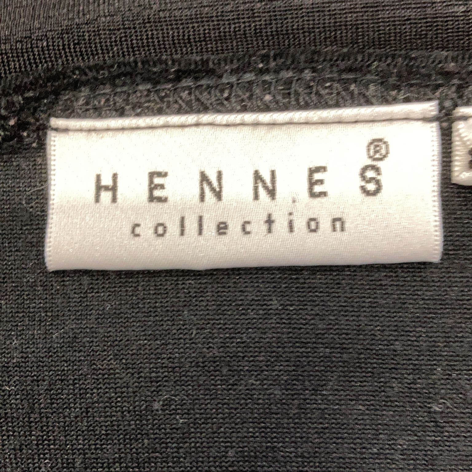 Hennes Collection