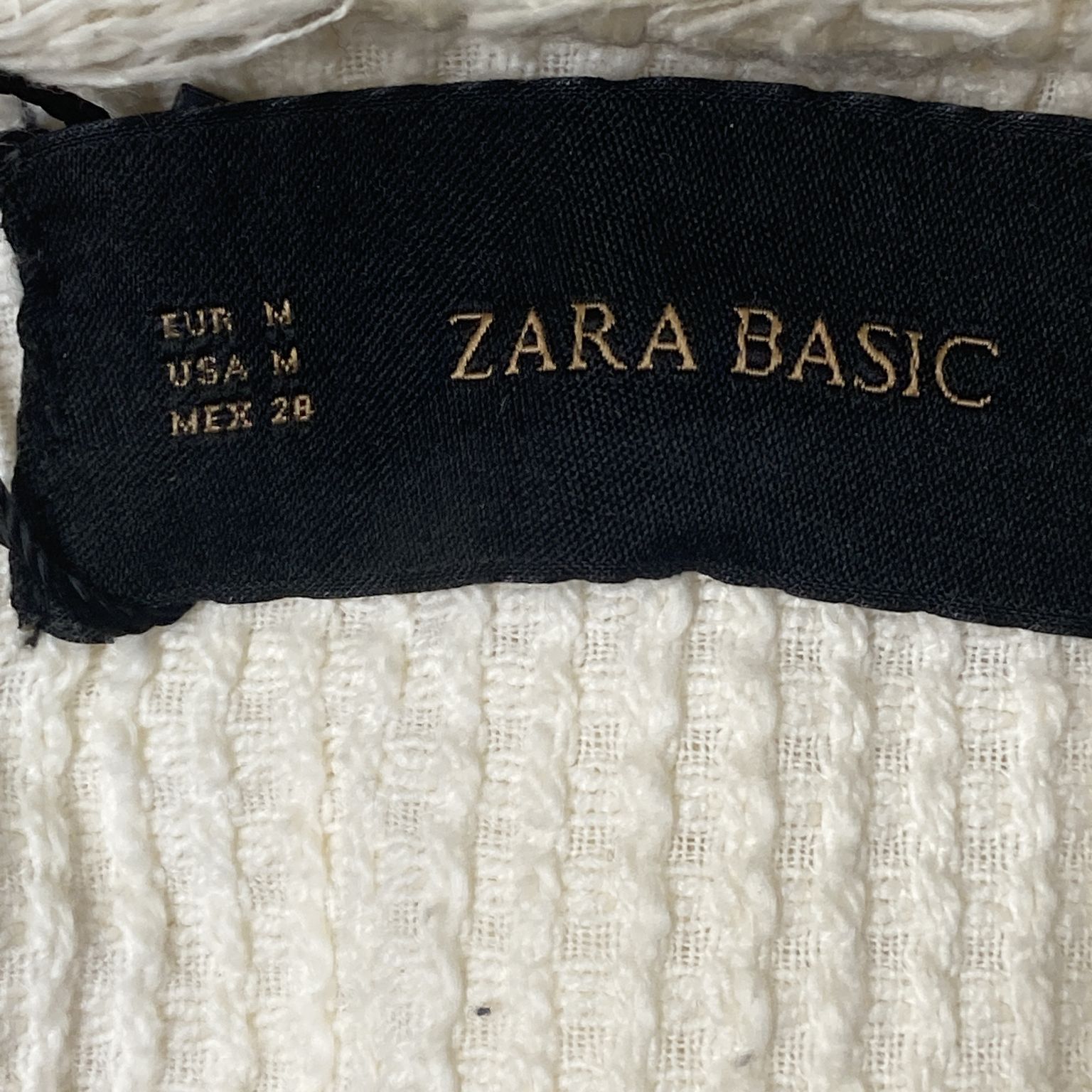 Zara Basic