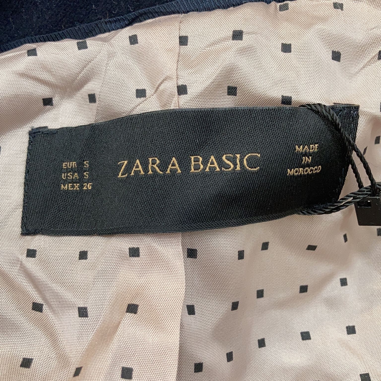 Zara Basic