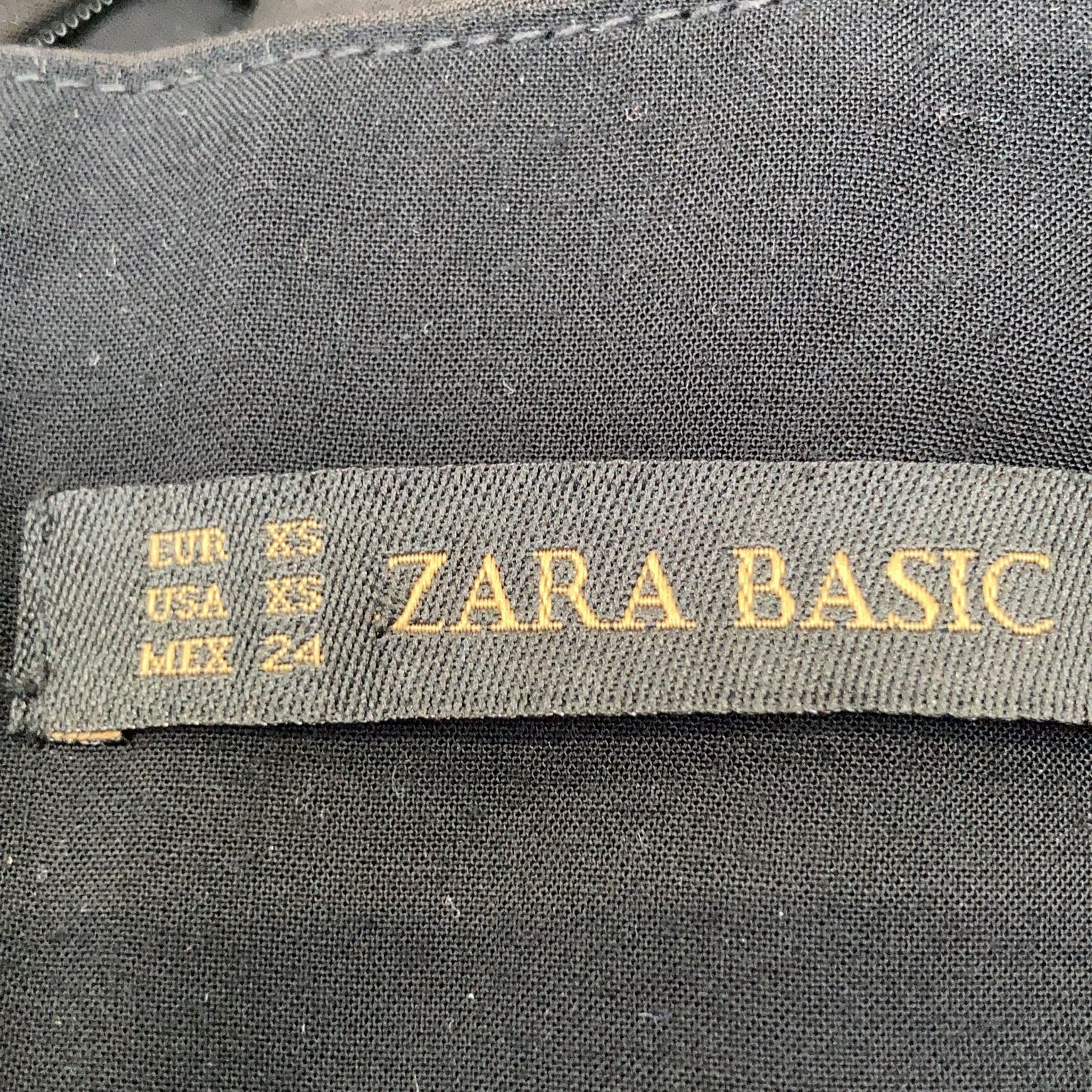 Zara Basic