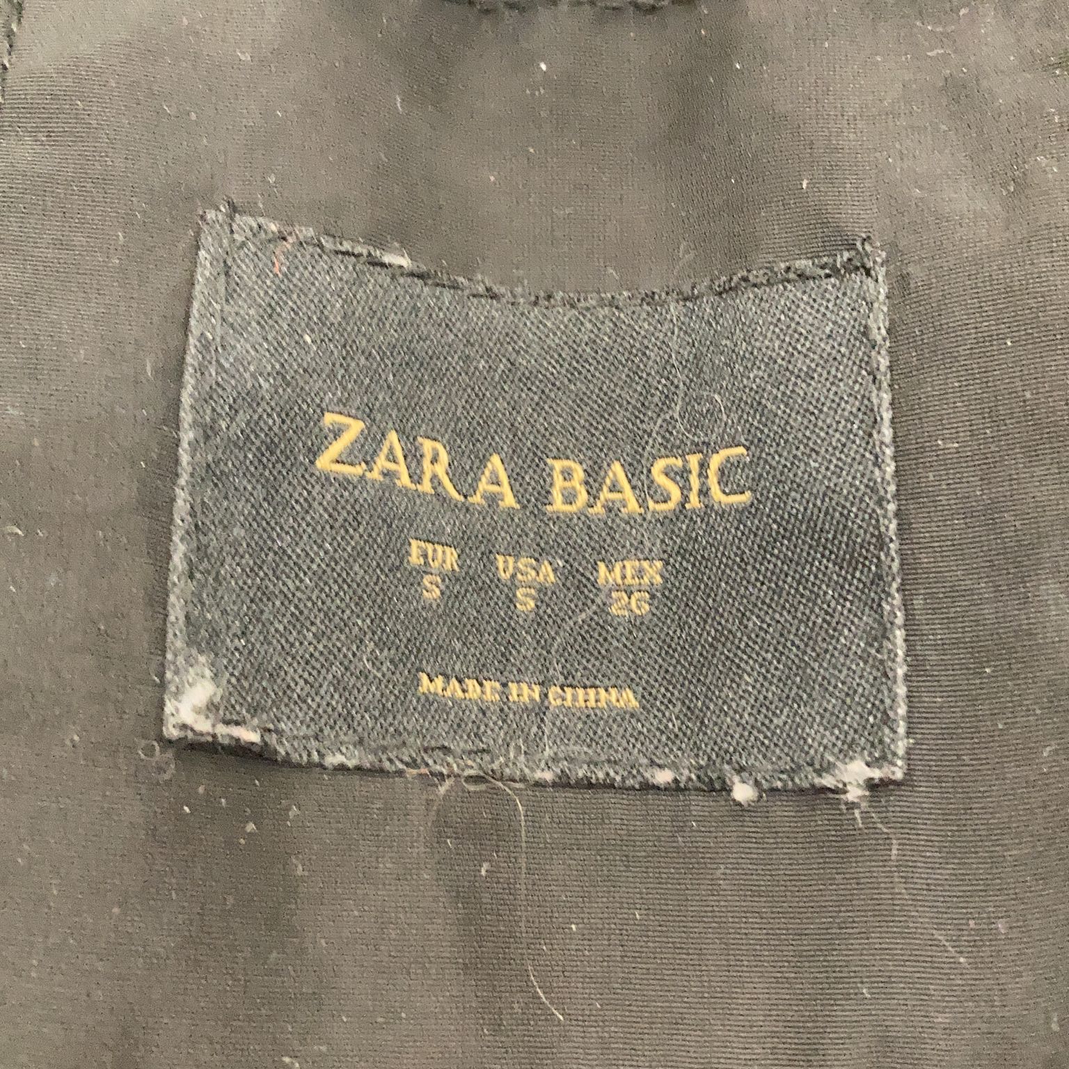 Zara Basic