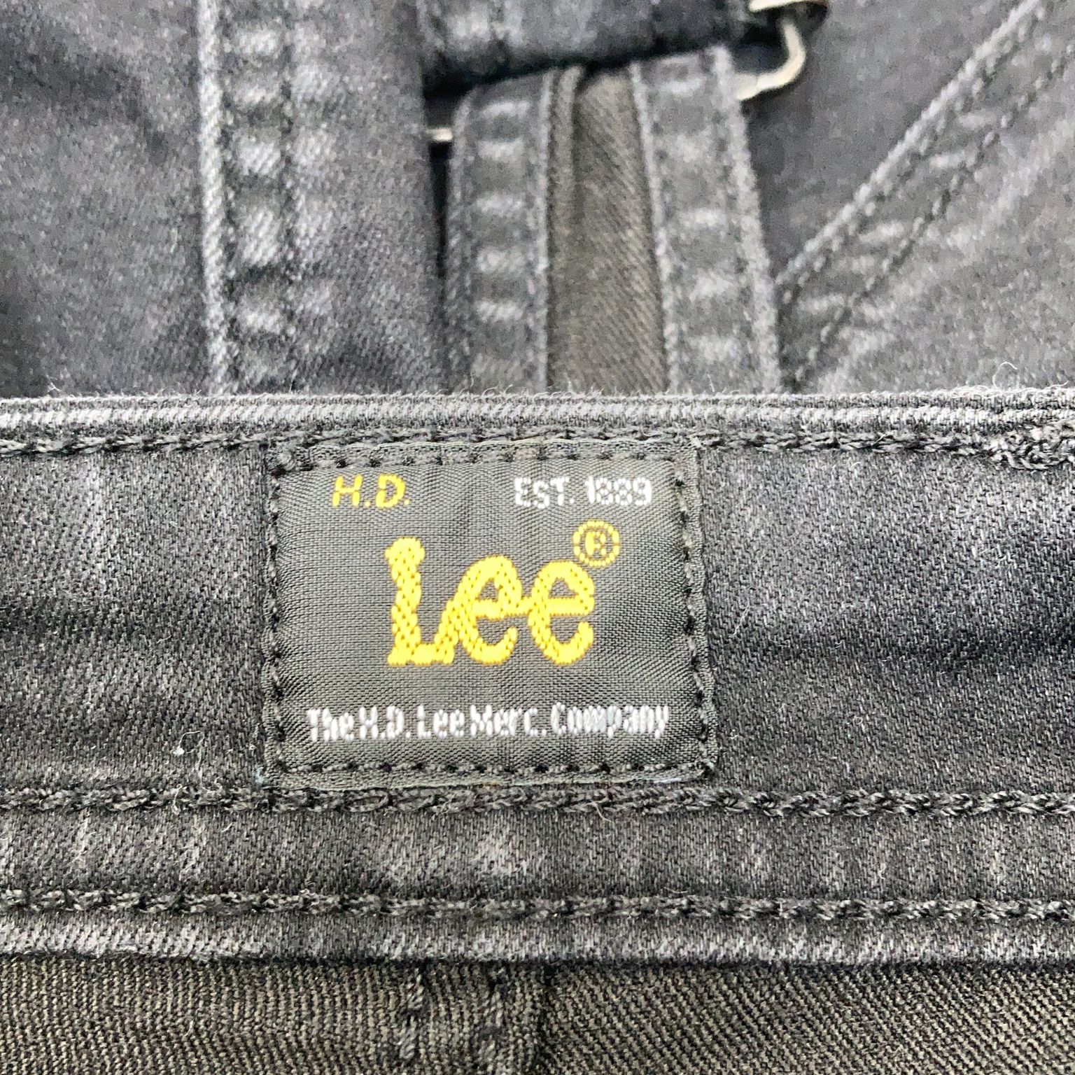 Lee