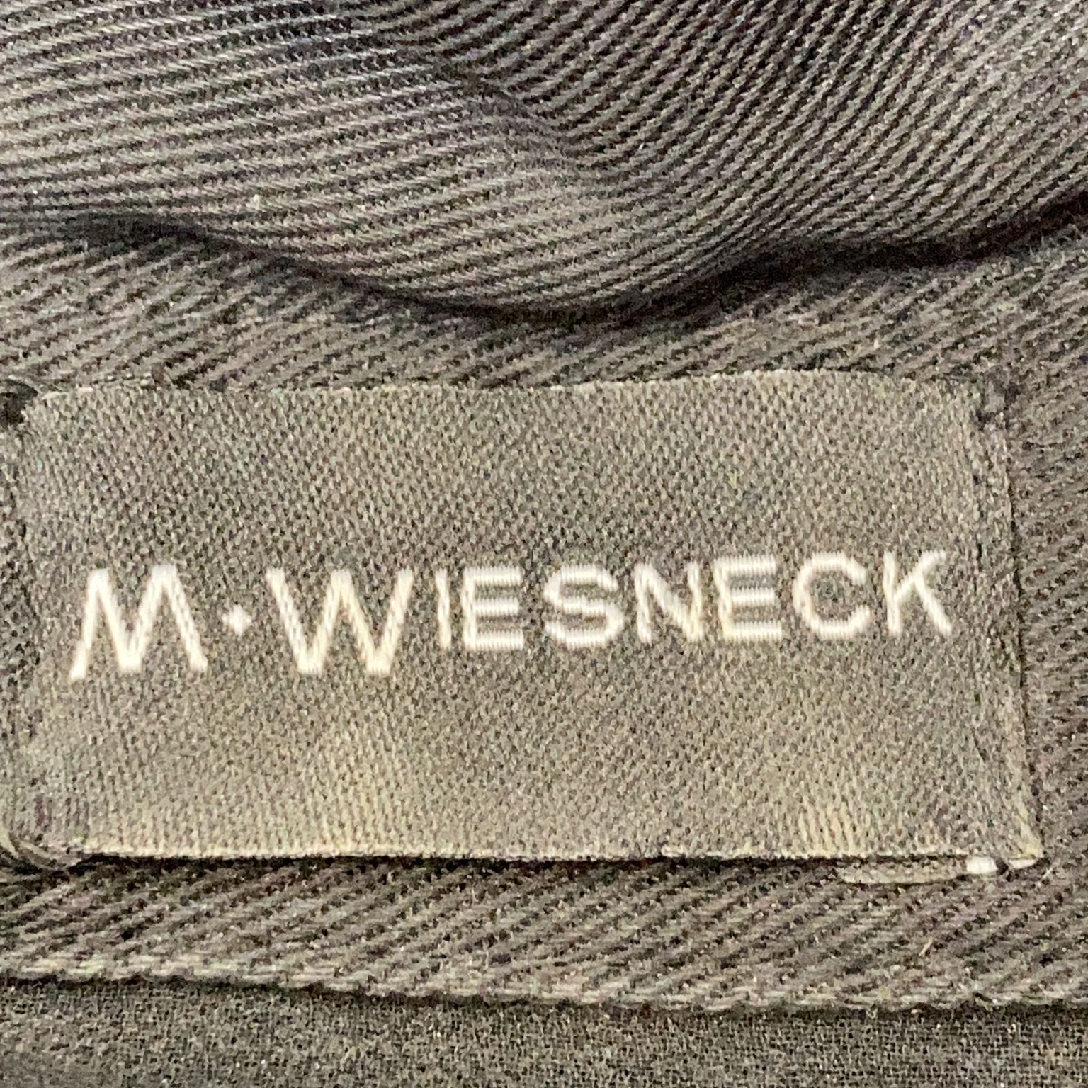 M Wiesneck