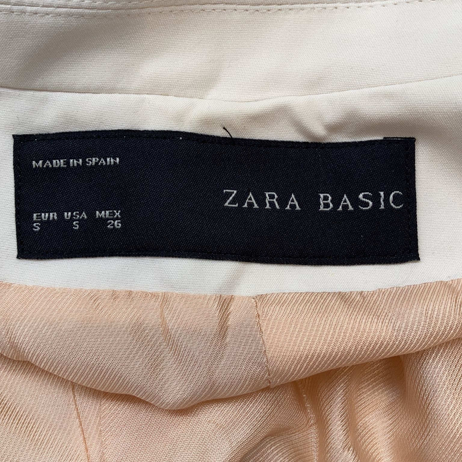 Zara Basic