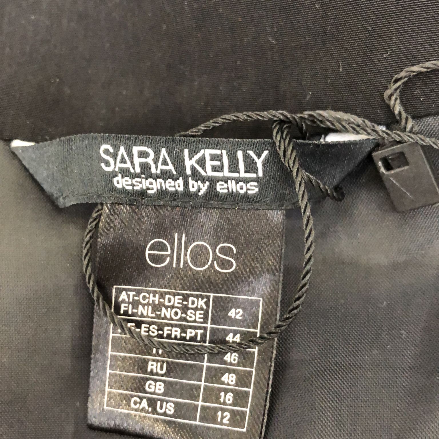 Sara Kelly by Ellos