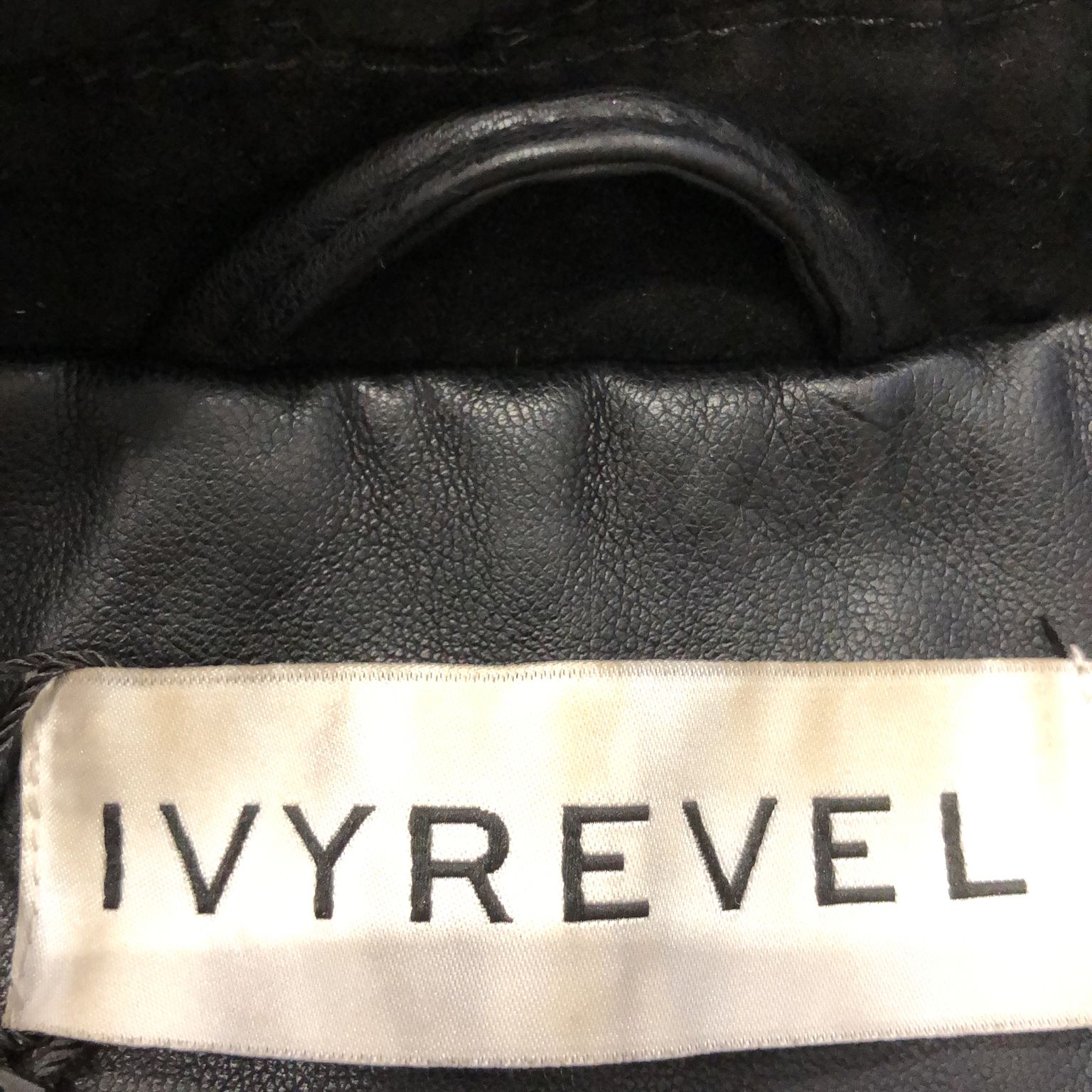 Ivyrevel