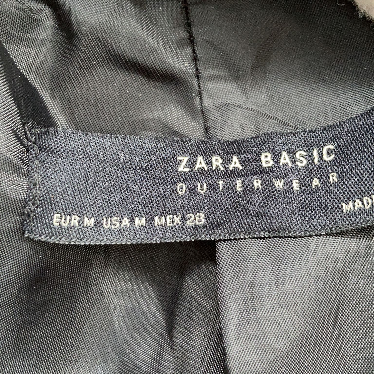 Zara Basic