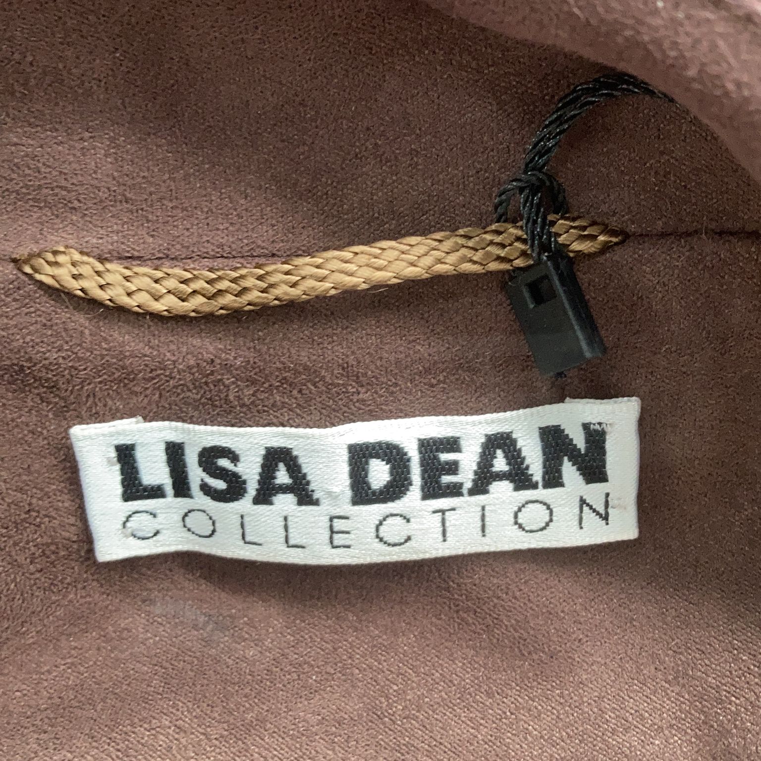 Lisa Dean