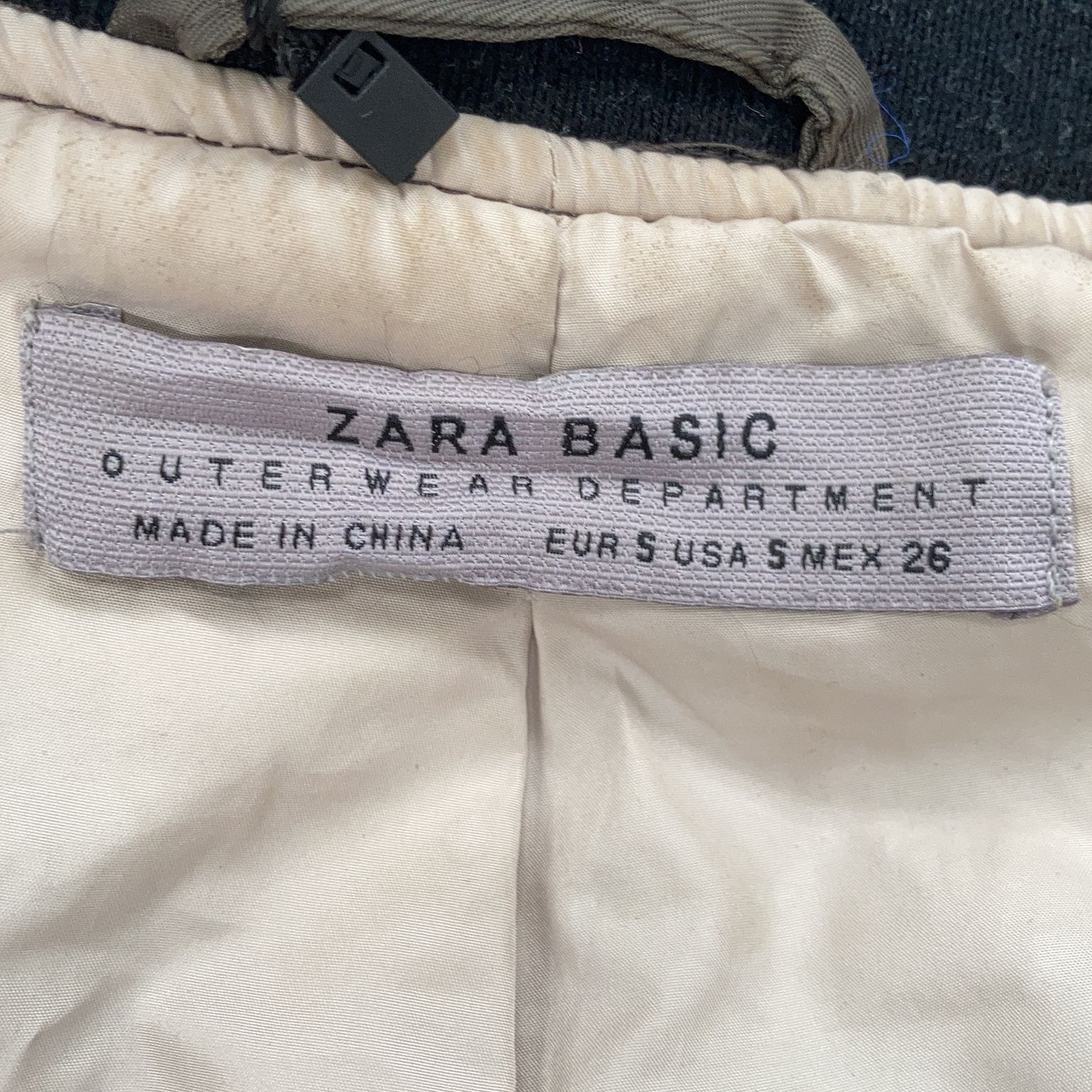 Zara Basic