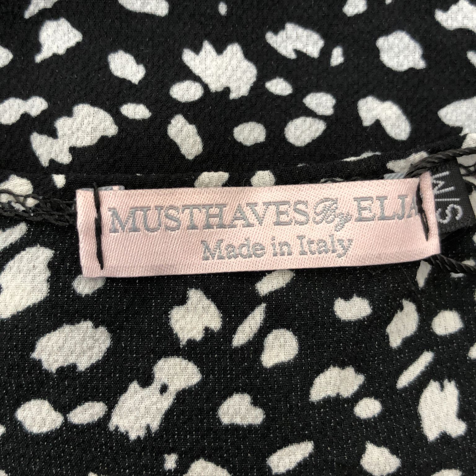 Musthaves by Elja