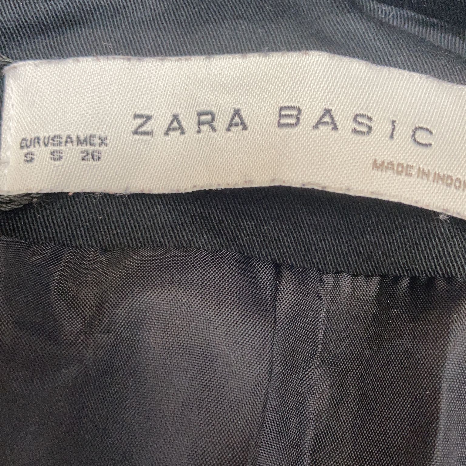 Zara Basic