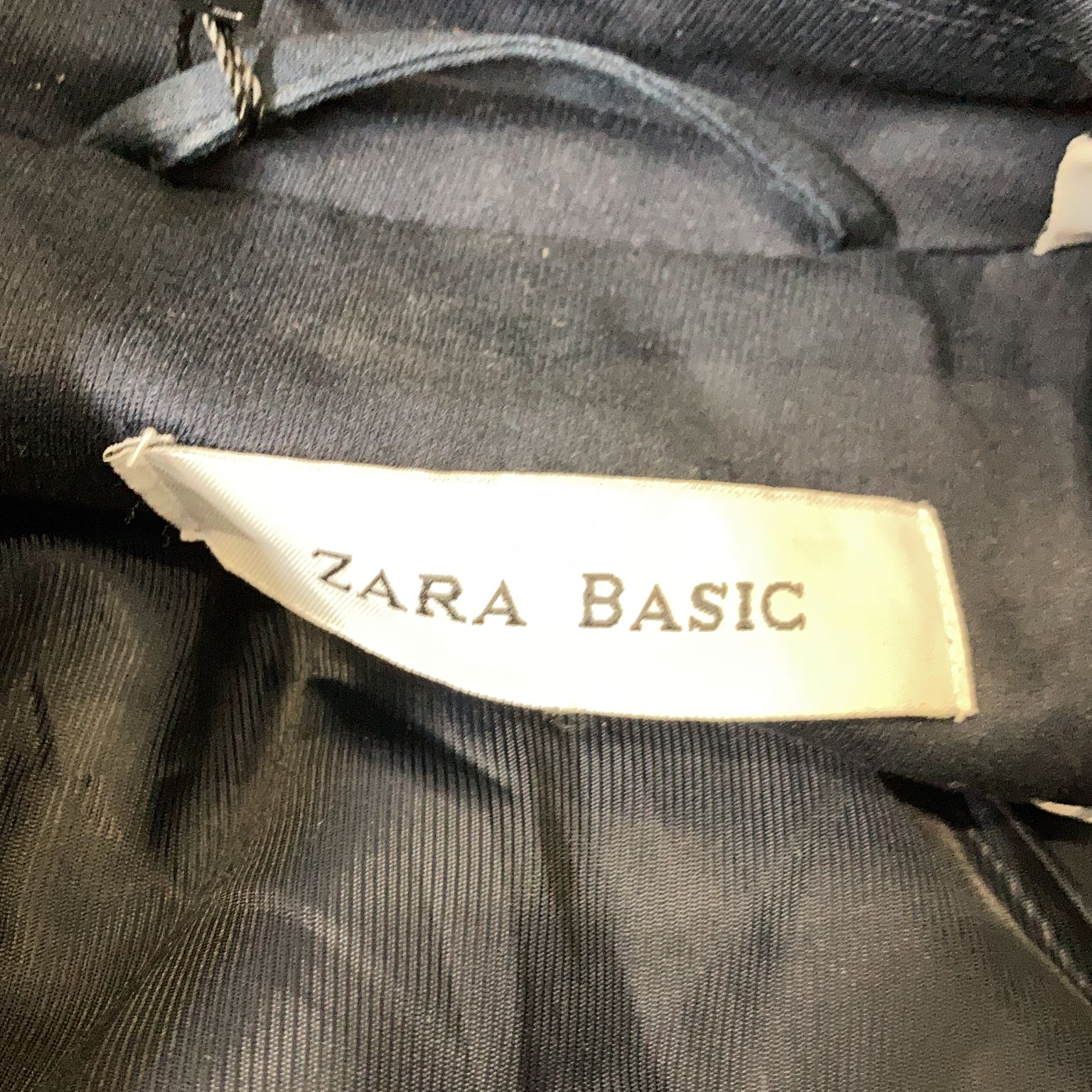 Zara Basic