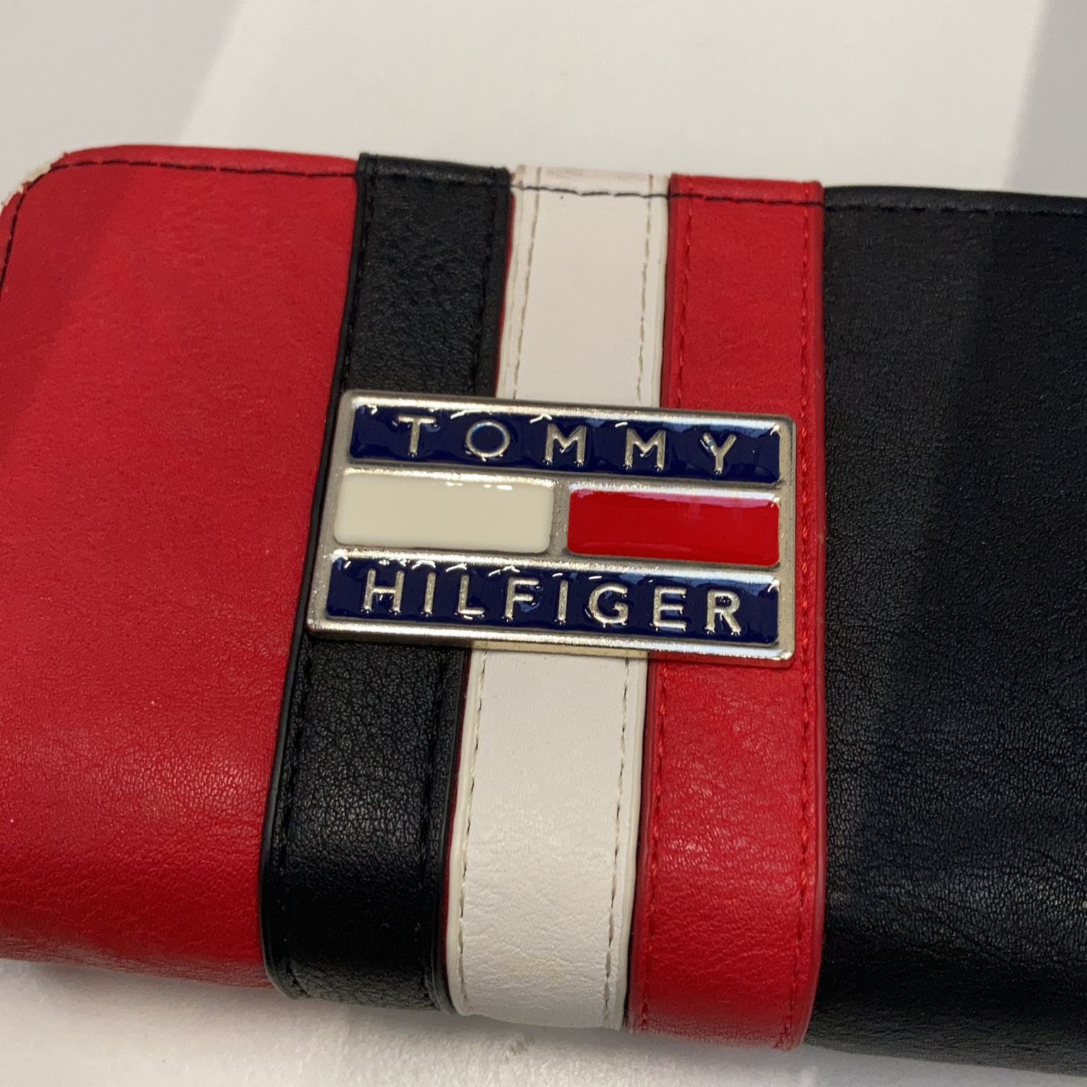 Tommy Hilfiger