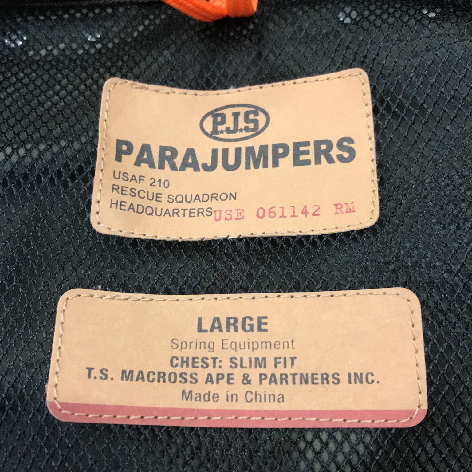 Parajumpers