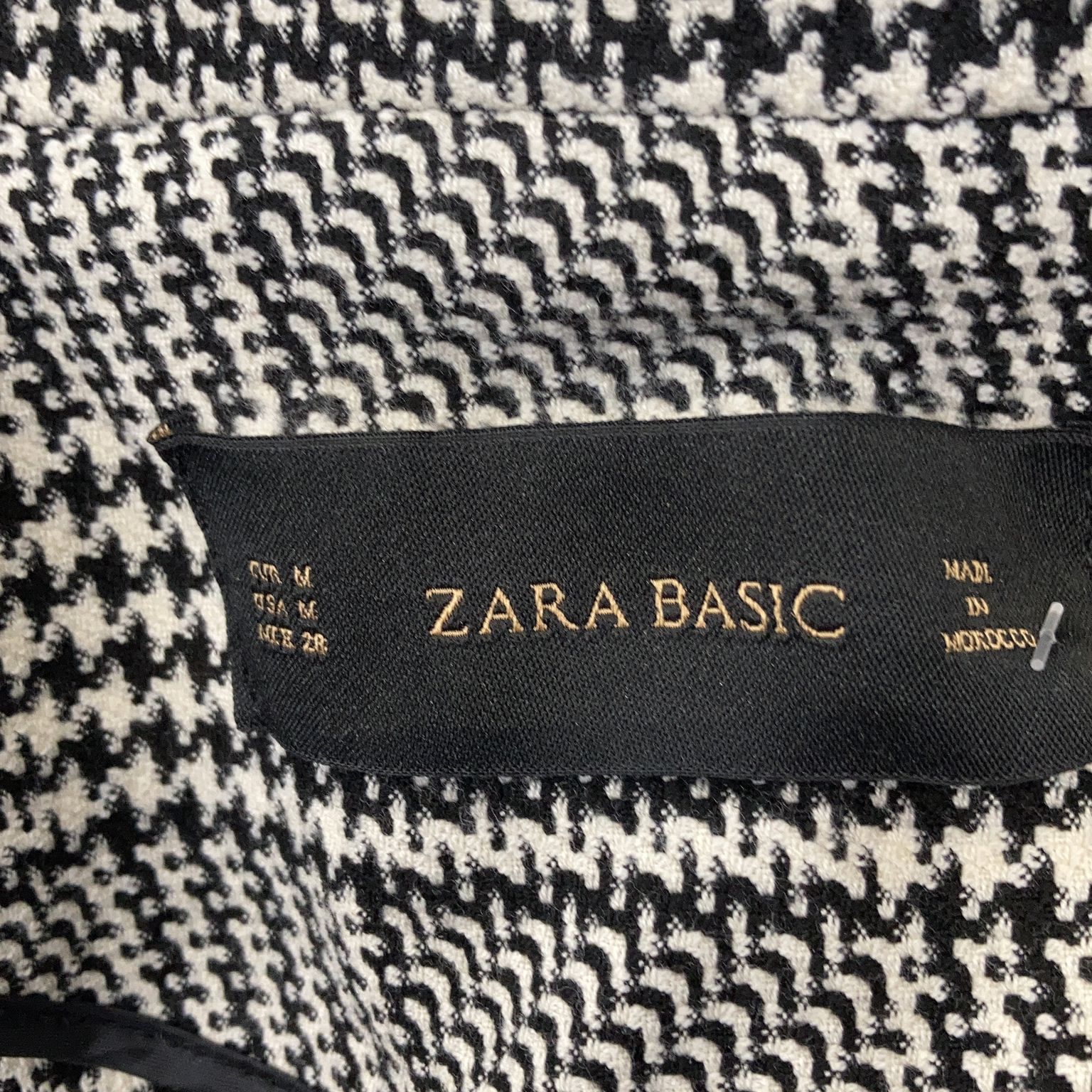 Zara Basic