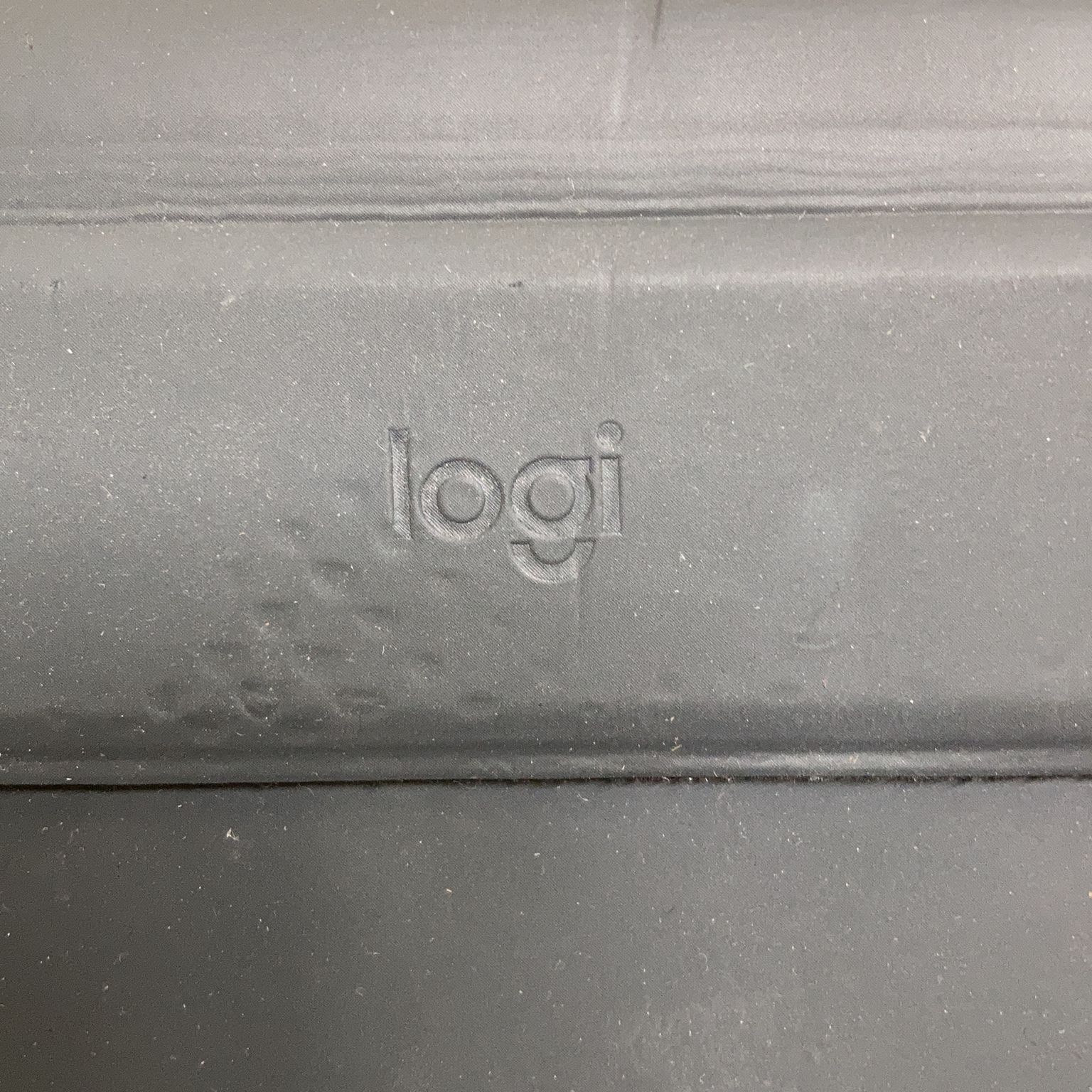 Logi