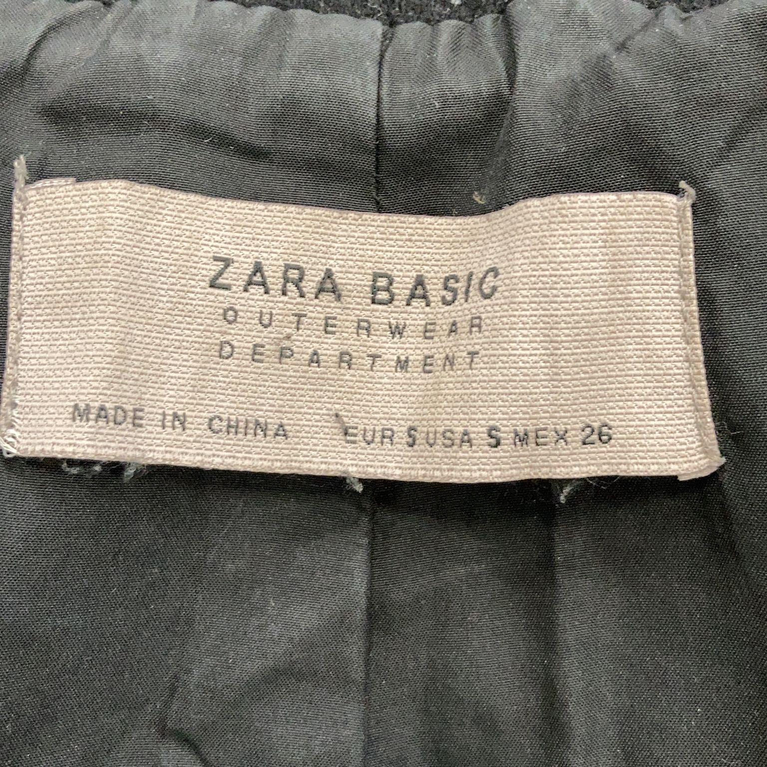 Zara Basic