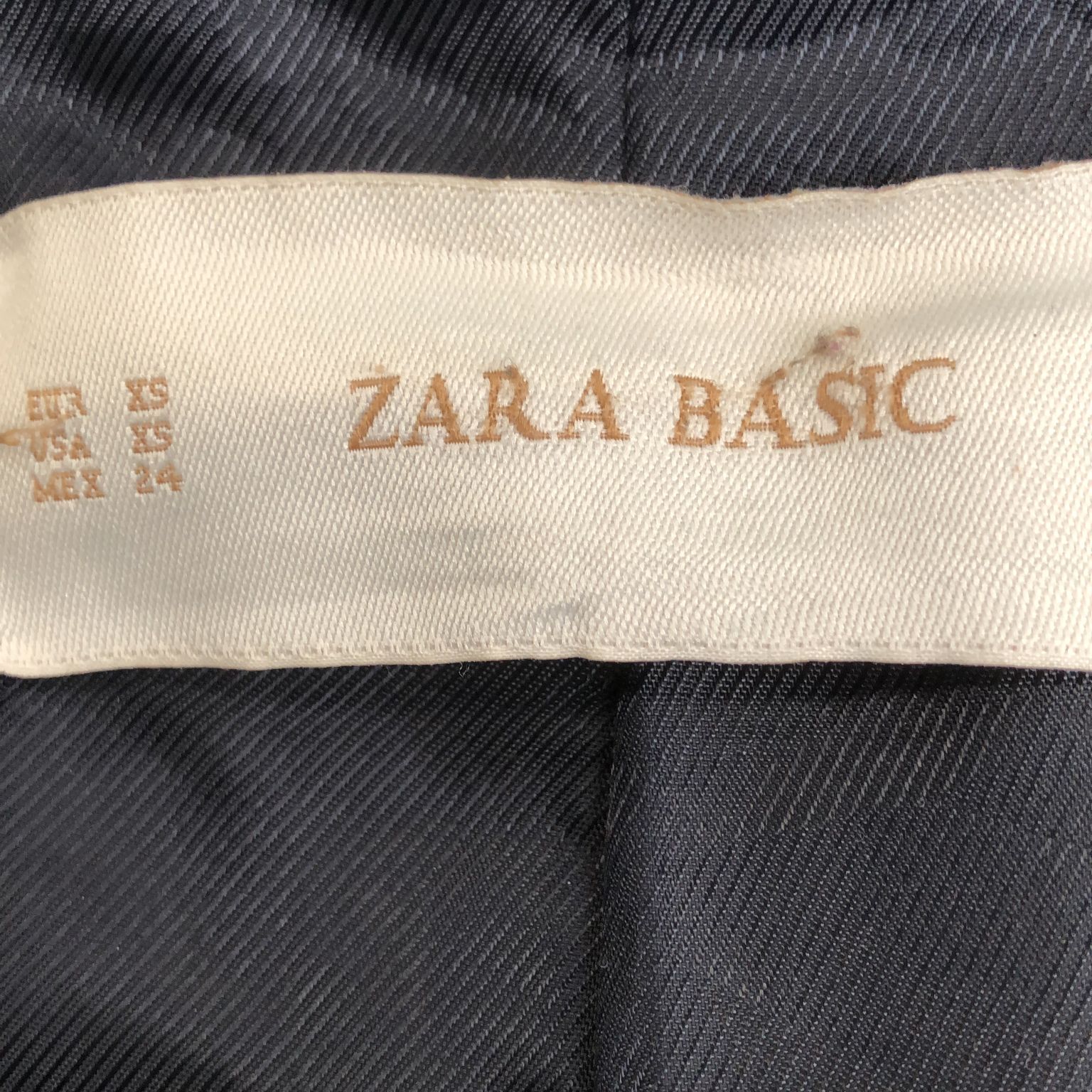 Zara Basic