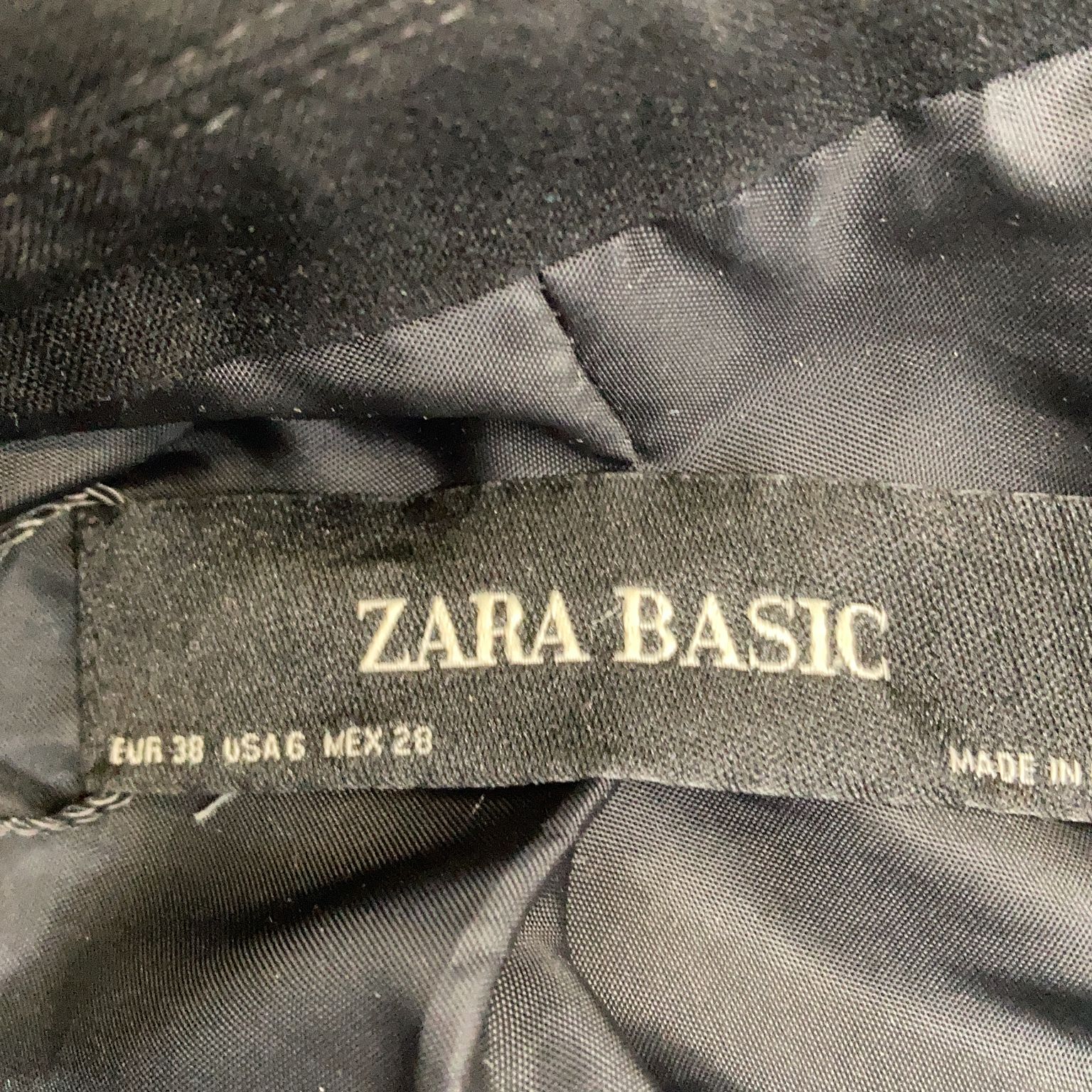 Zara Basic