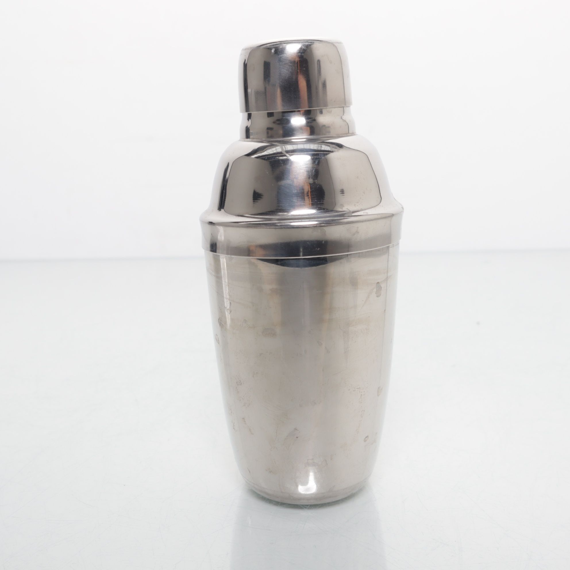 Cocktail shaker