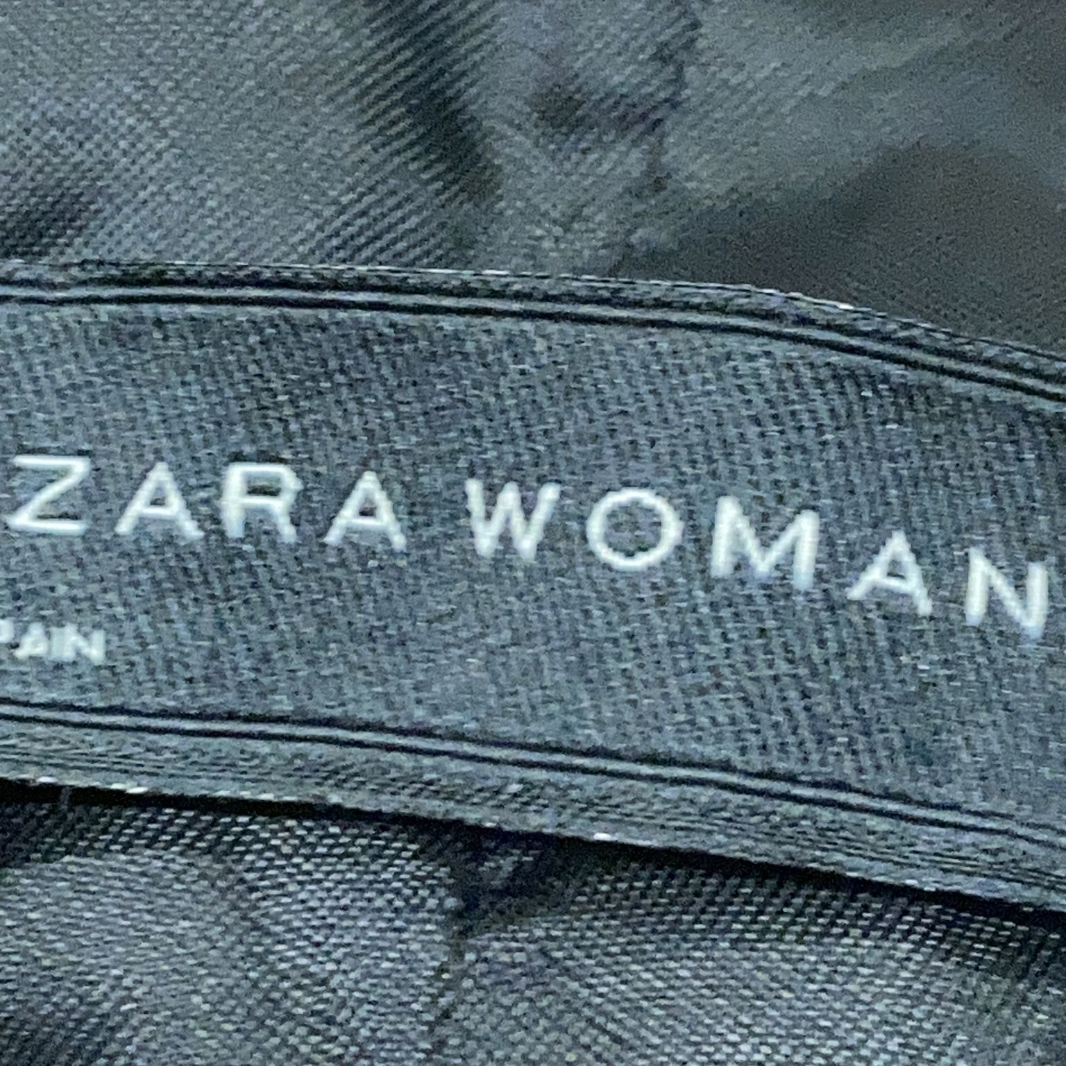 Zara Woman