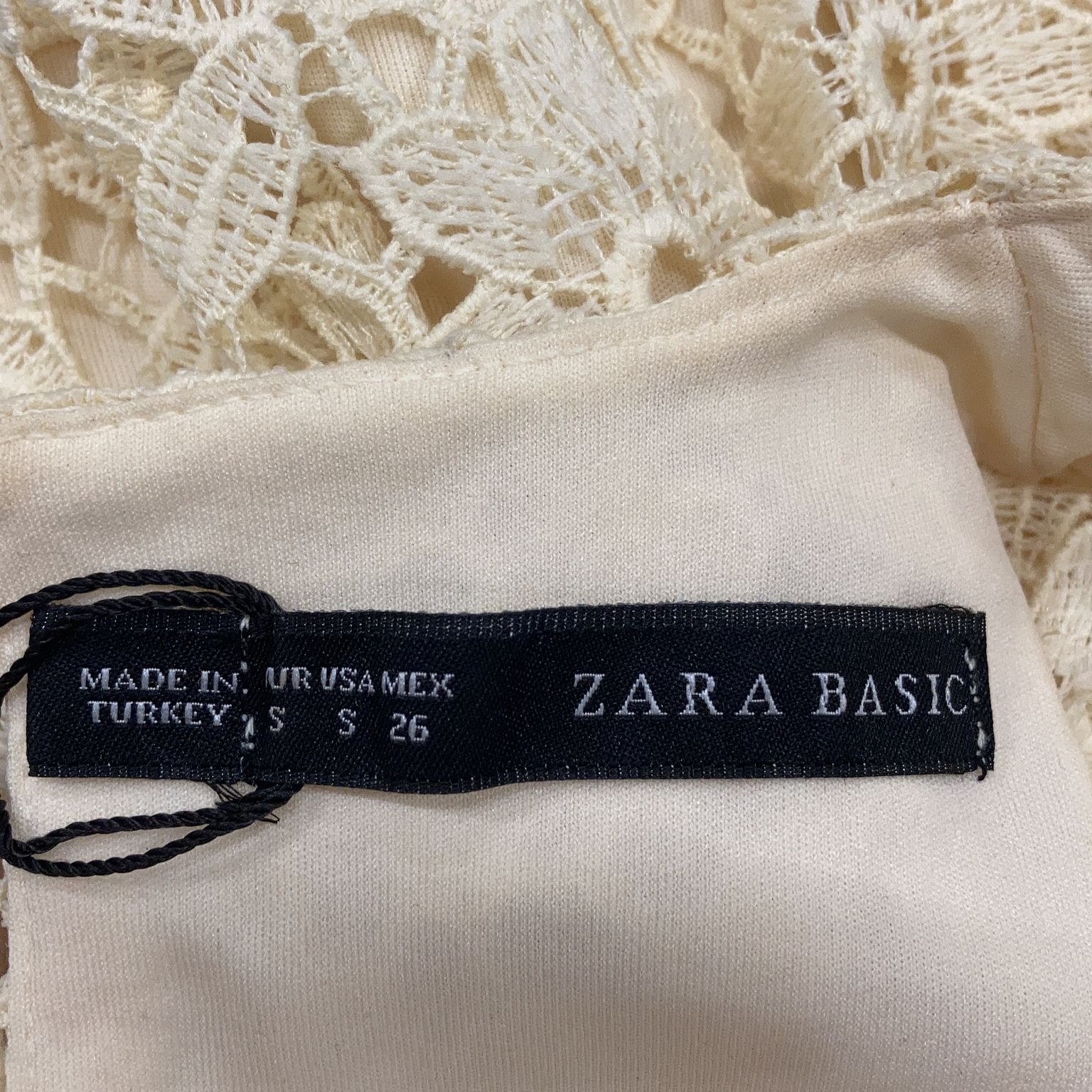 Zara Basic