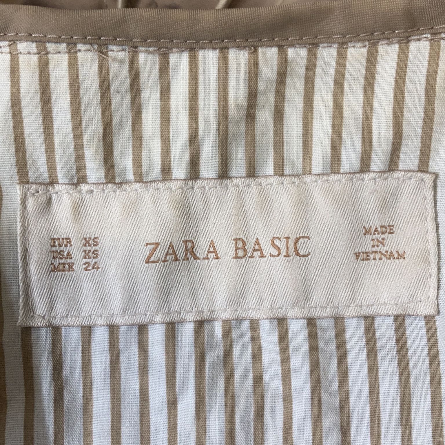 Zara Basic