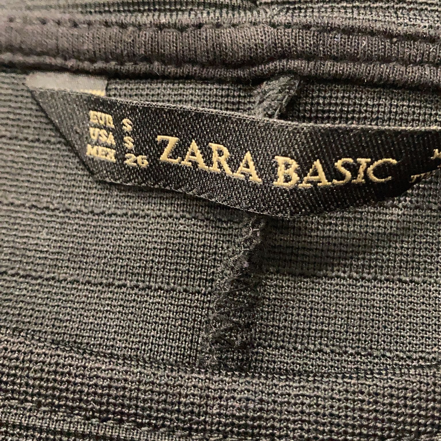 Zara Basic