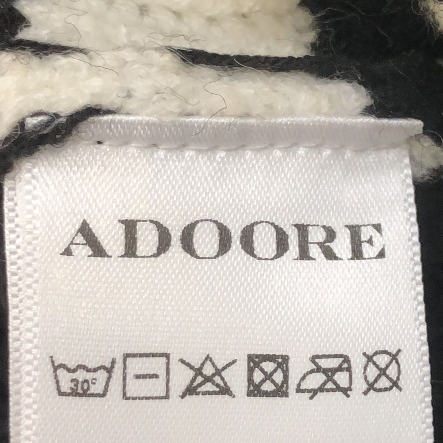 Adoore