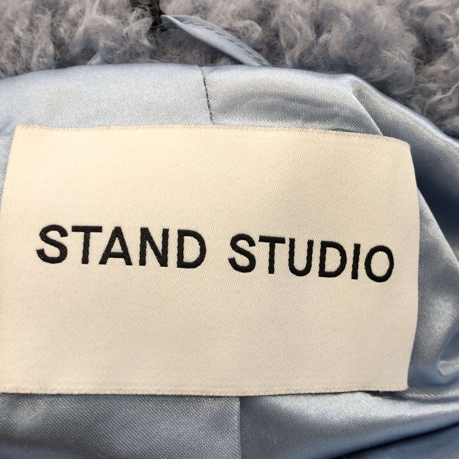 Stand Studio