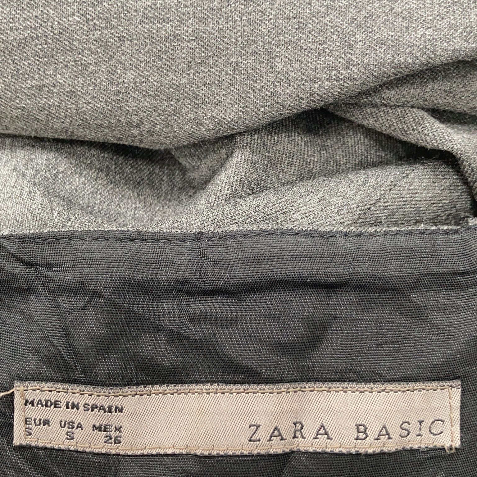 Zara Basic