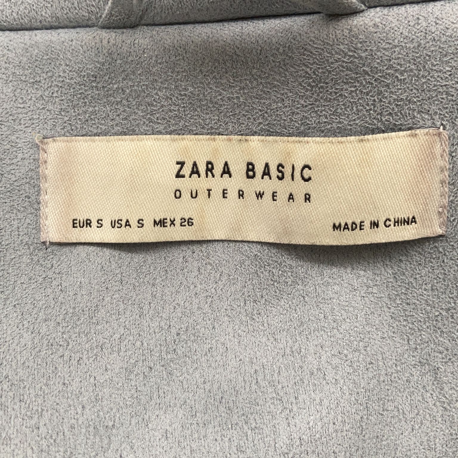 Zara Basic