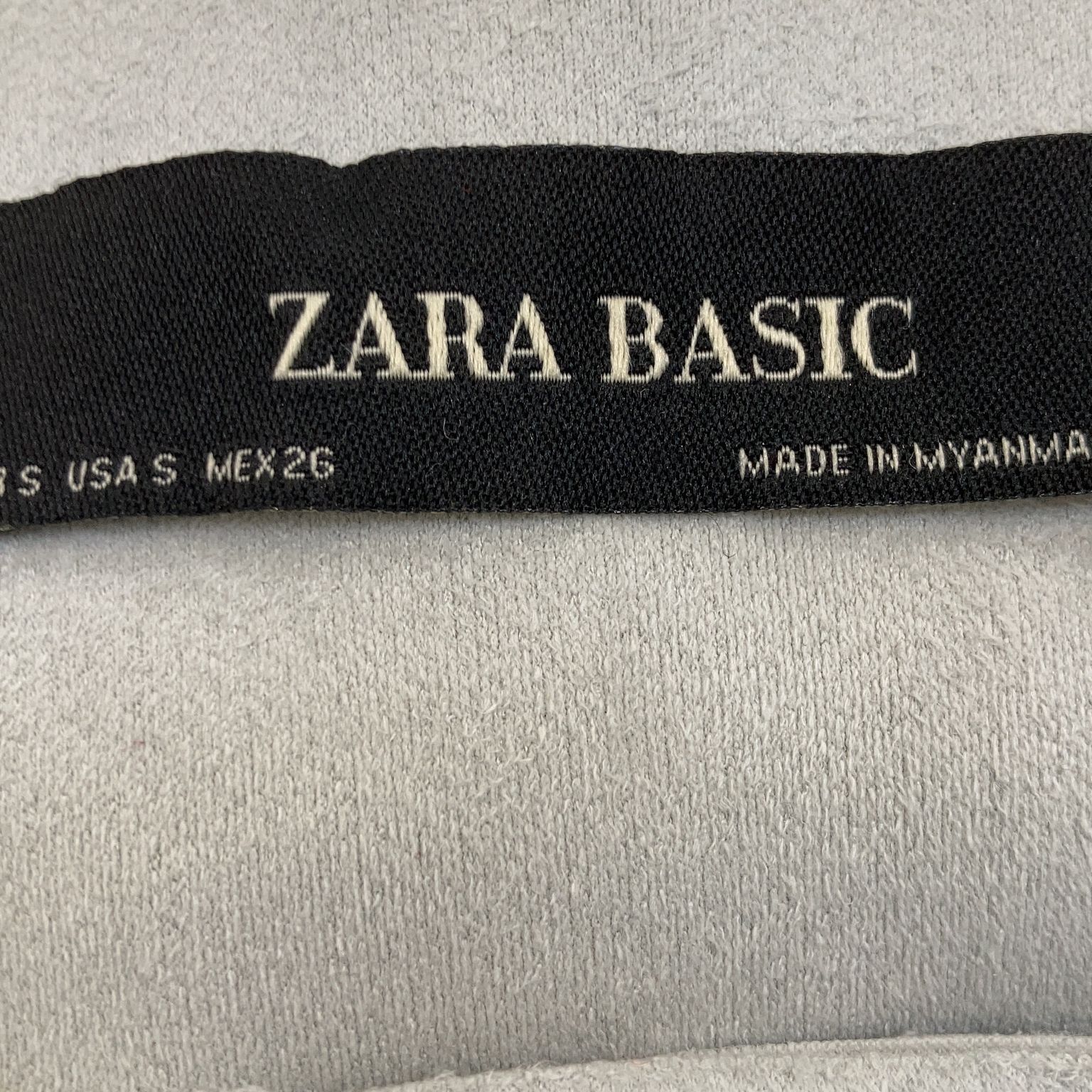 Zara Basic