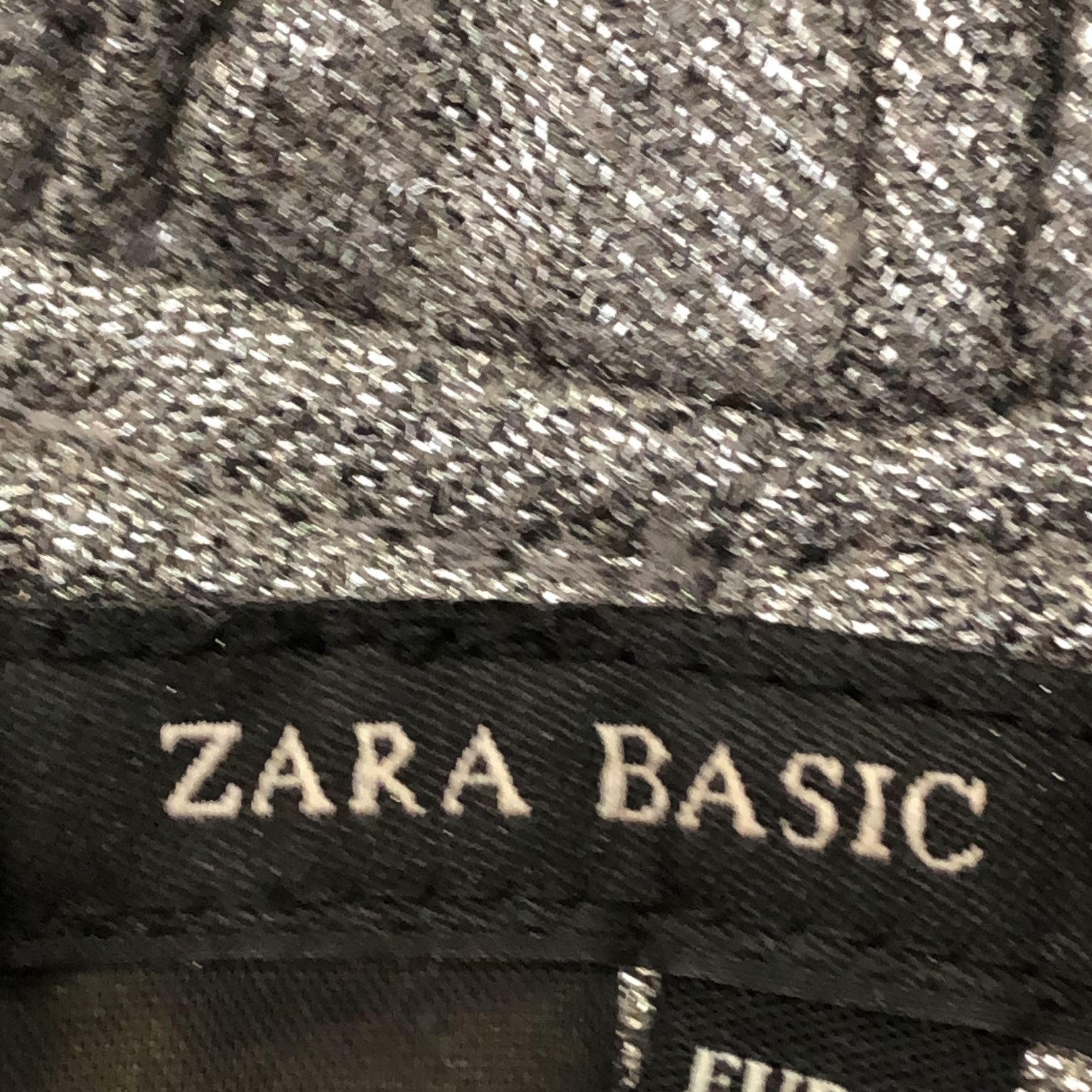 Zara Basic